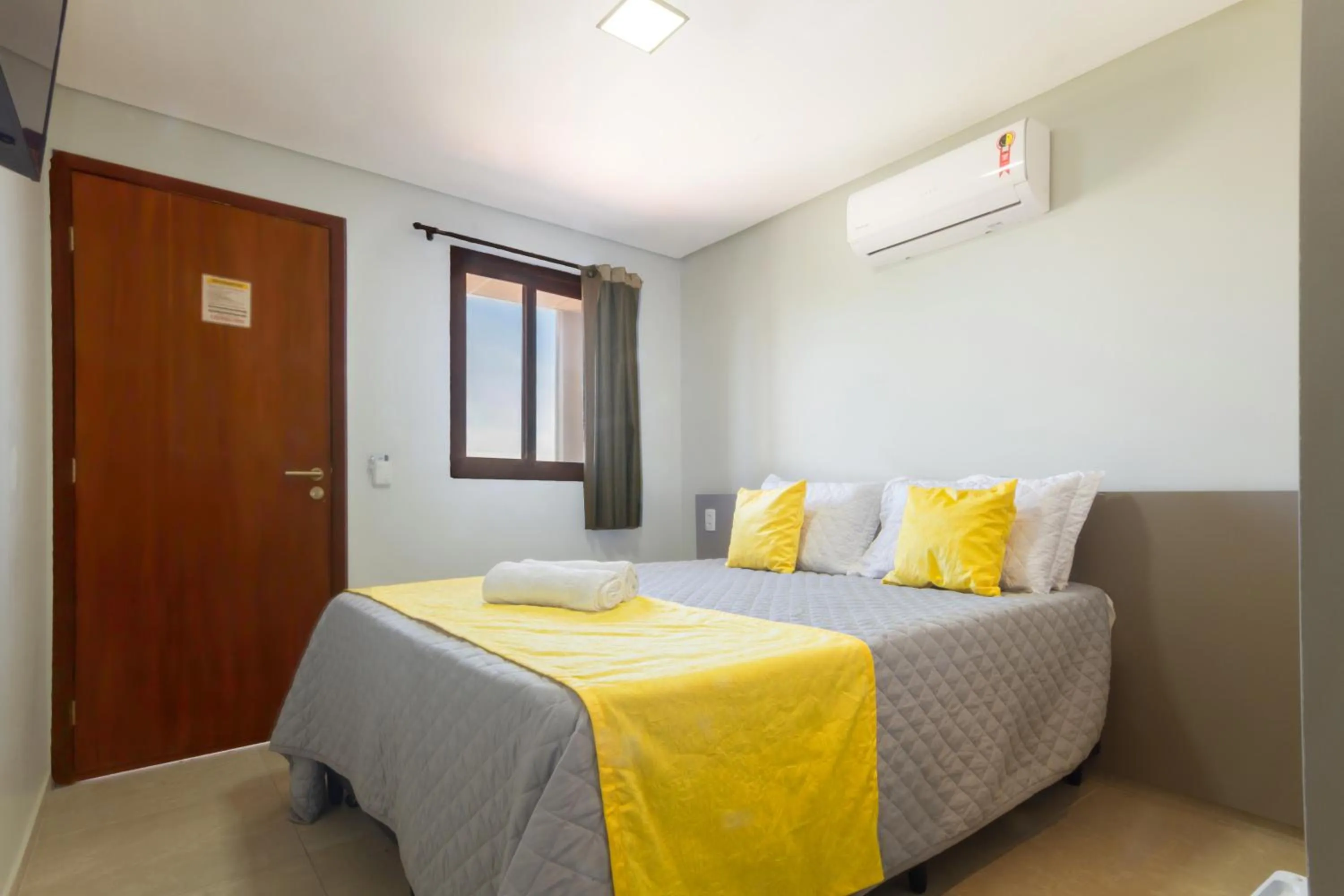 Bedroom, Bed in Pousada Maanaim Porto