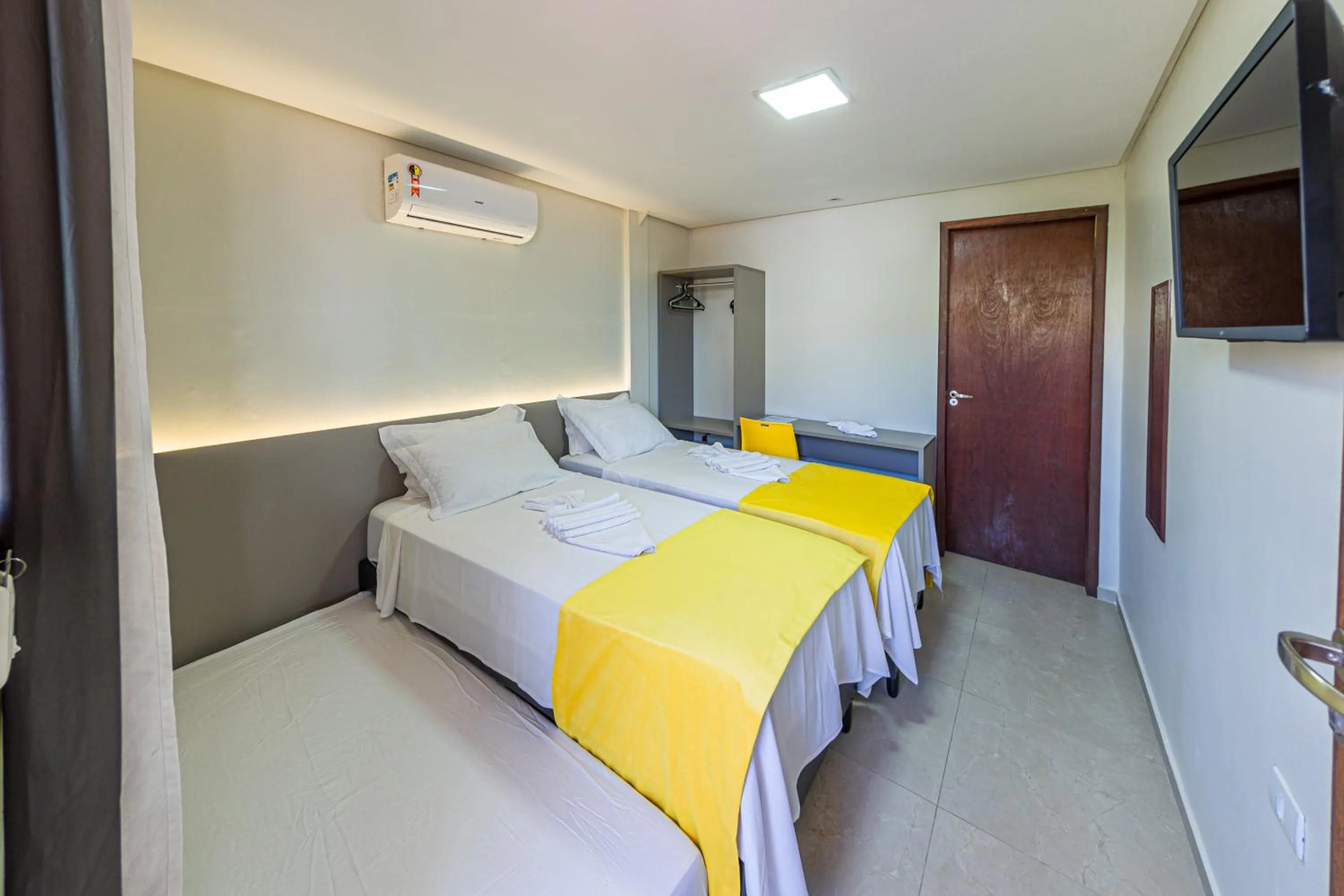 Bed in Pousada Maanaim Porto