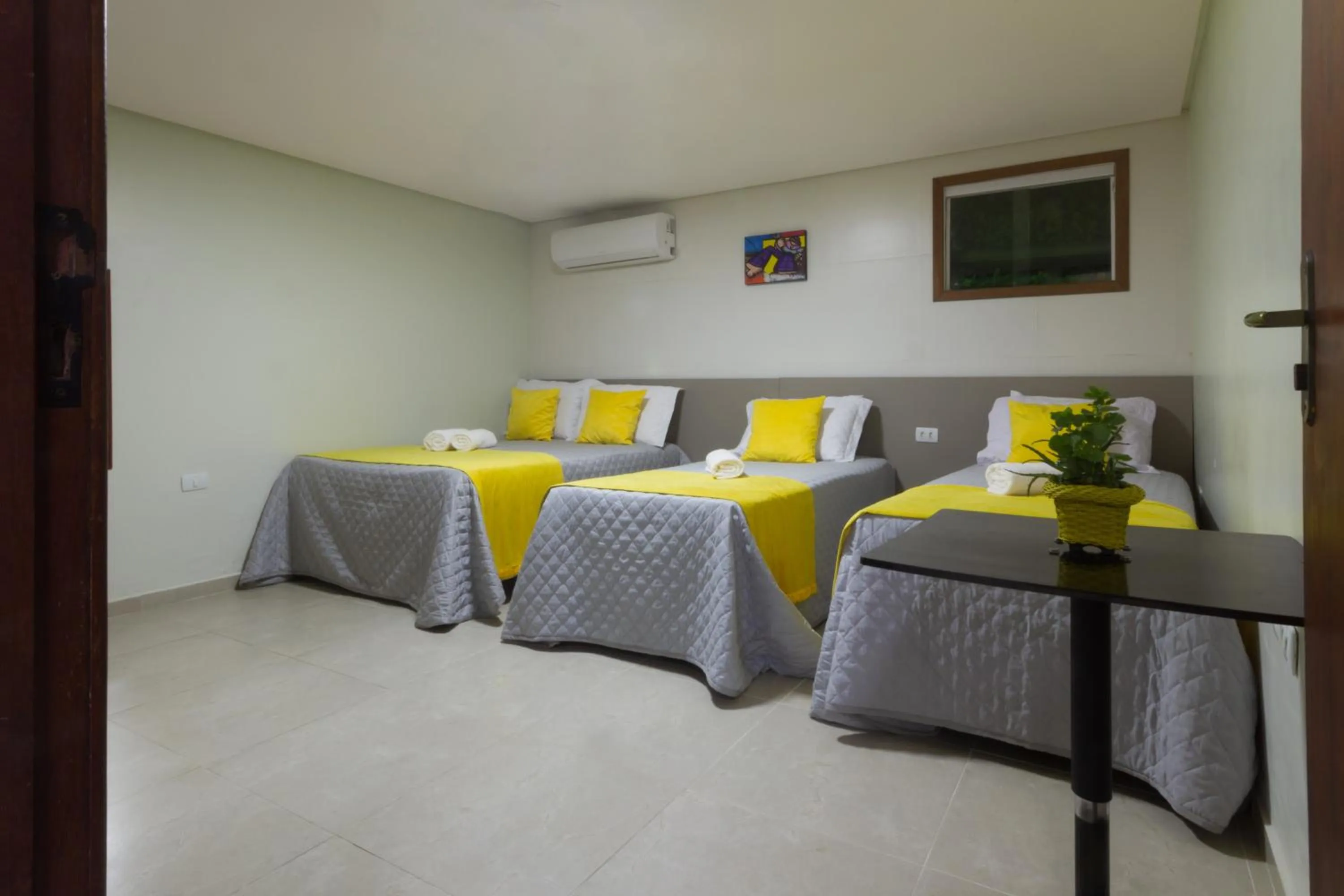 Bedroom, Bed in Pousada Maanaim Porto