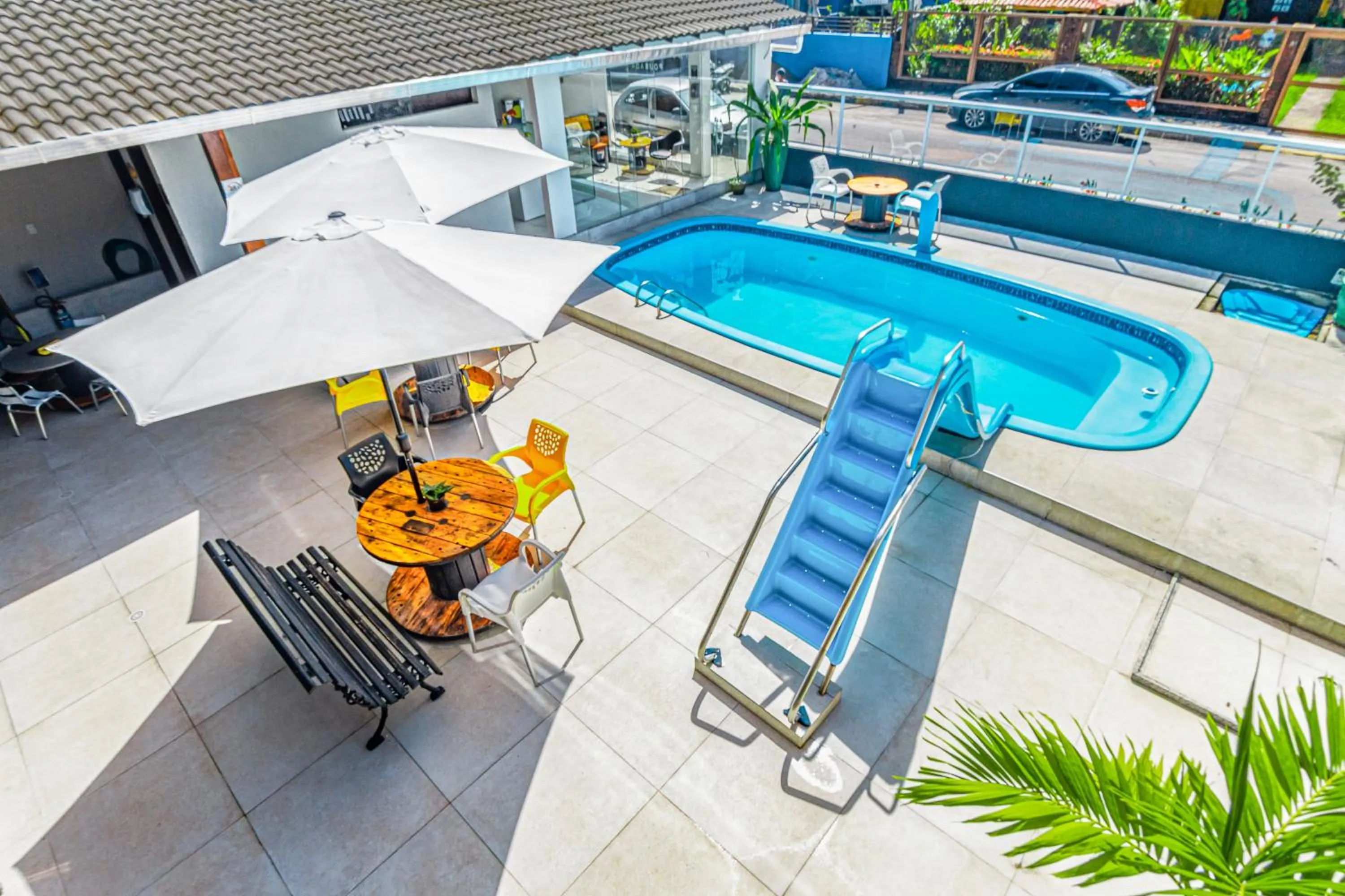 Swimming pool in Pousada Maanaim Porto