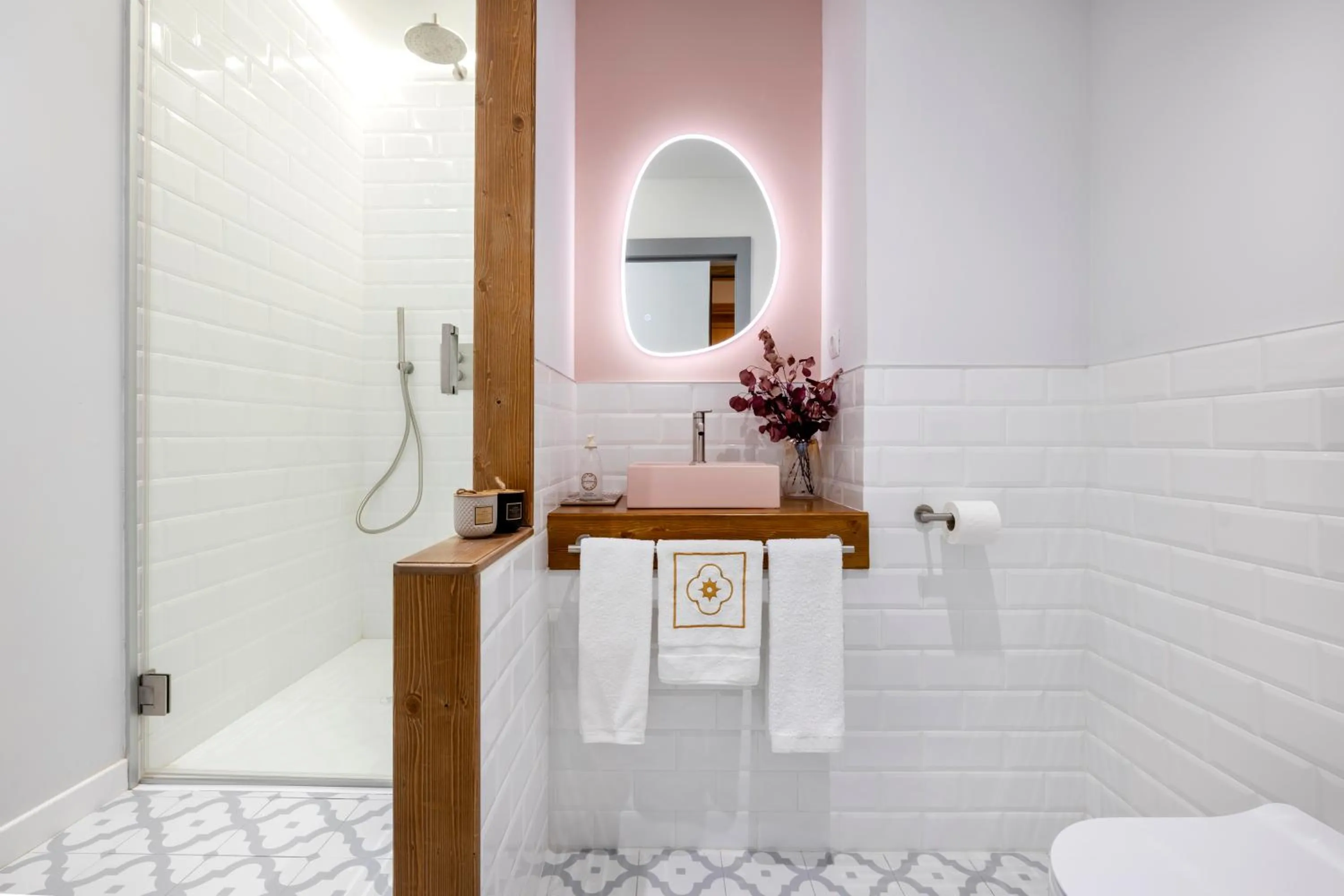 Shower in Cal Roure Boutique Hotel