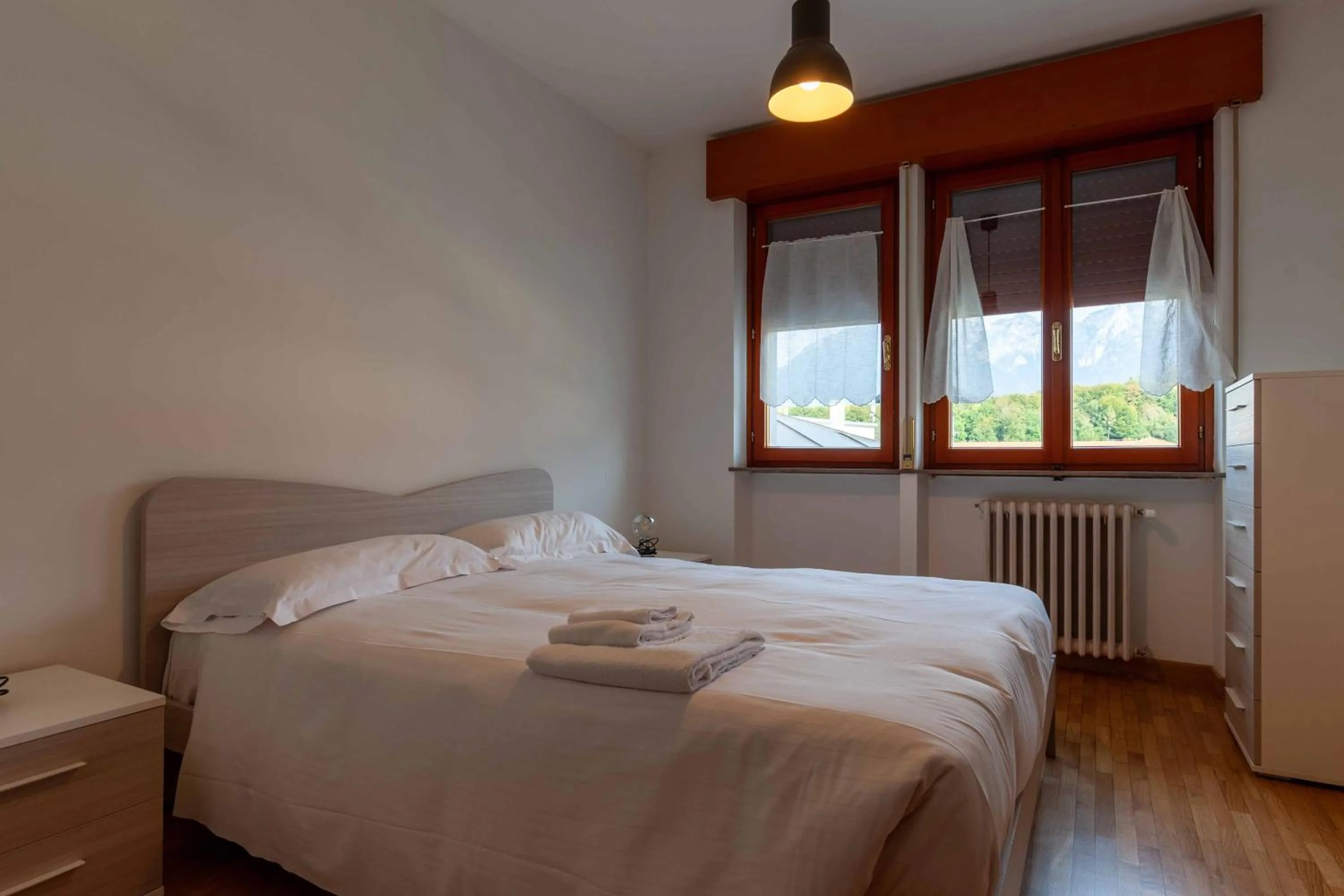 Bedroom, Bed in Attico in Centro a Belluno - Marmolada