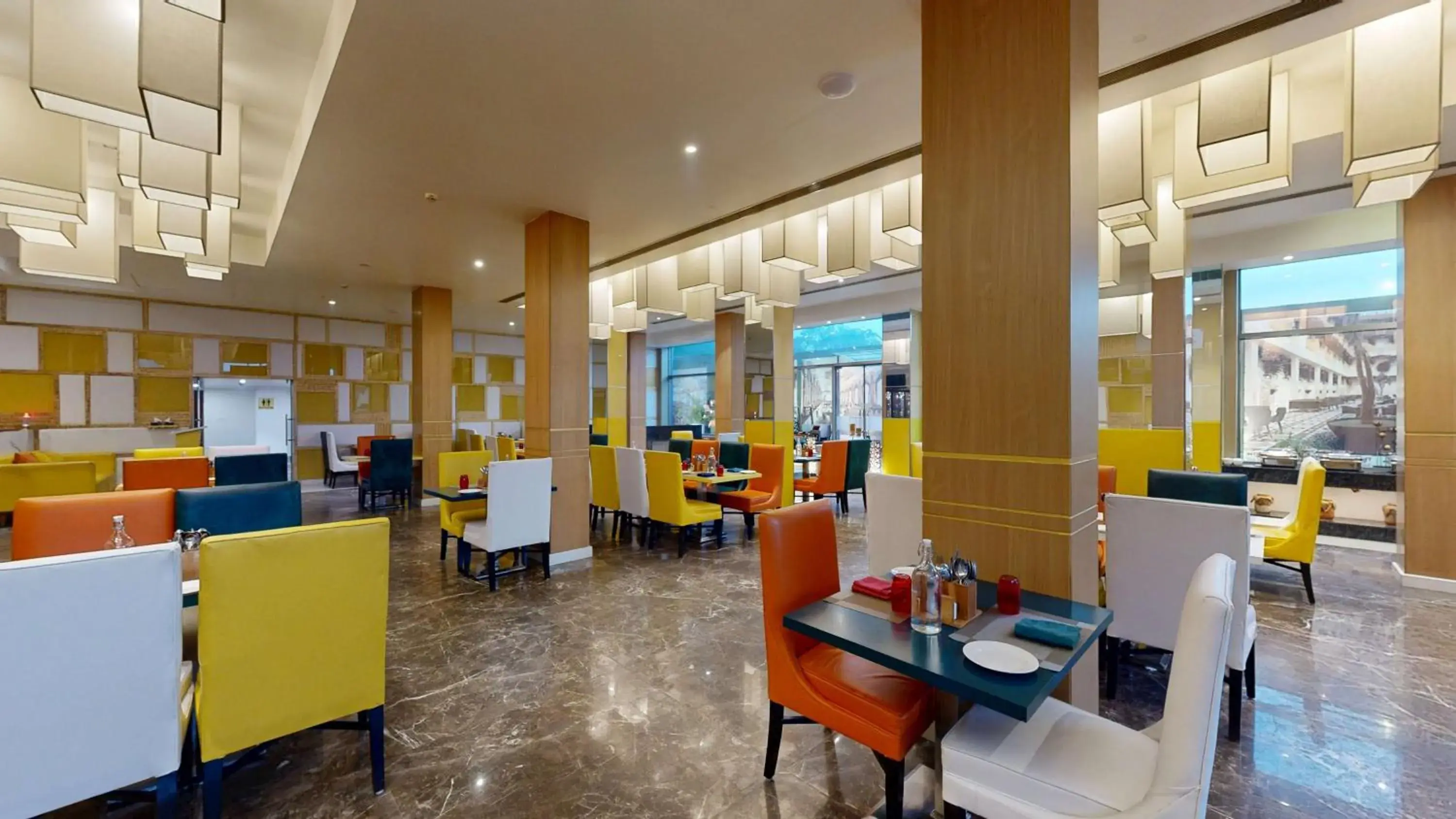 Restaurant/places to eat in Radisson Hotel Bareilly Airport Restaurant/places to eat in Radisson Hotel Bareilly Airport