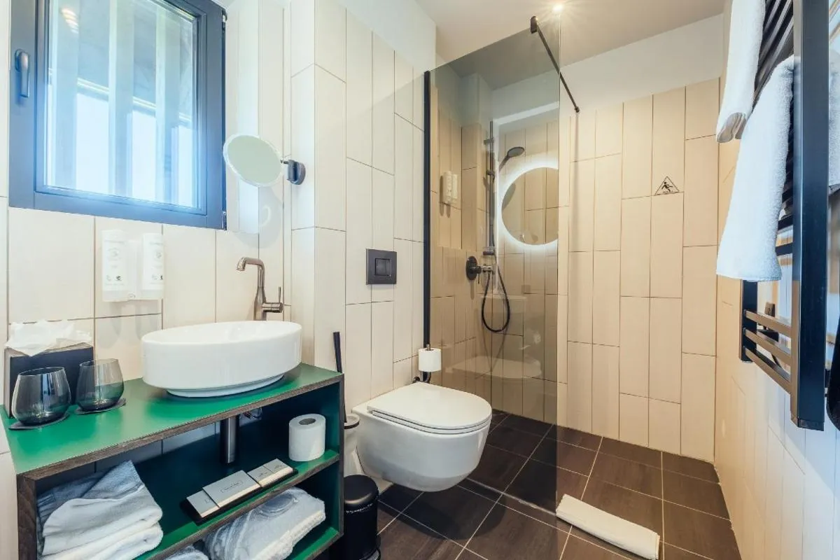 Bathroom in OTTO Hotel & Sun