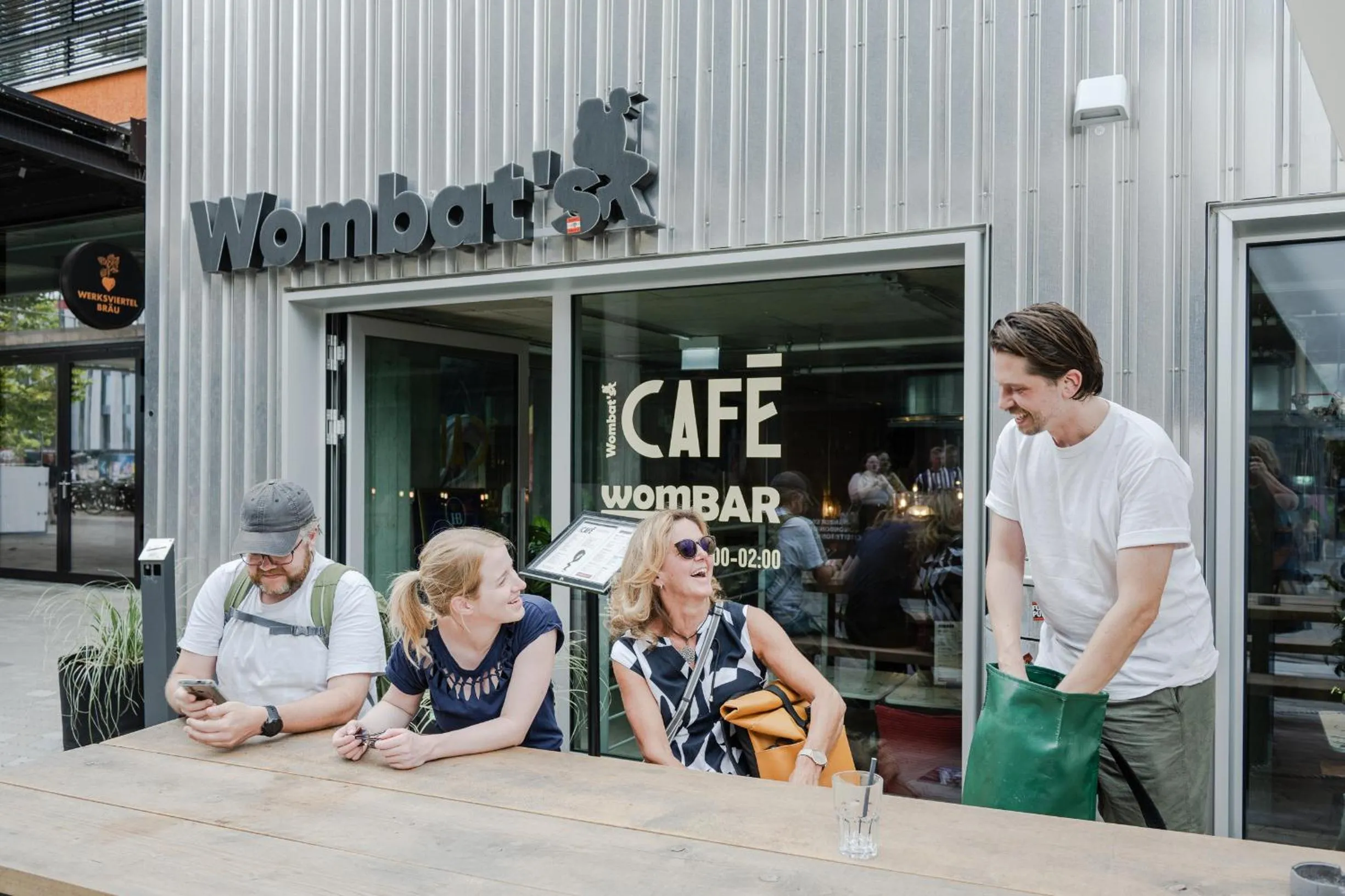 People in Wombat's City Hostel Munich Werksviertel