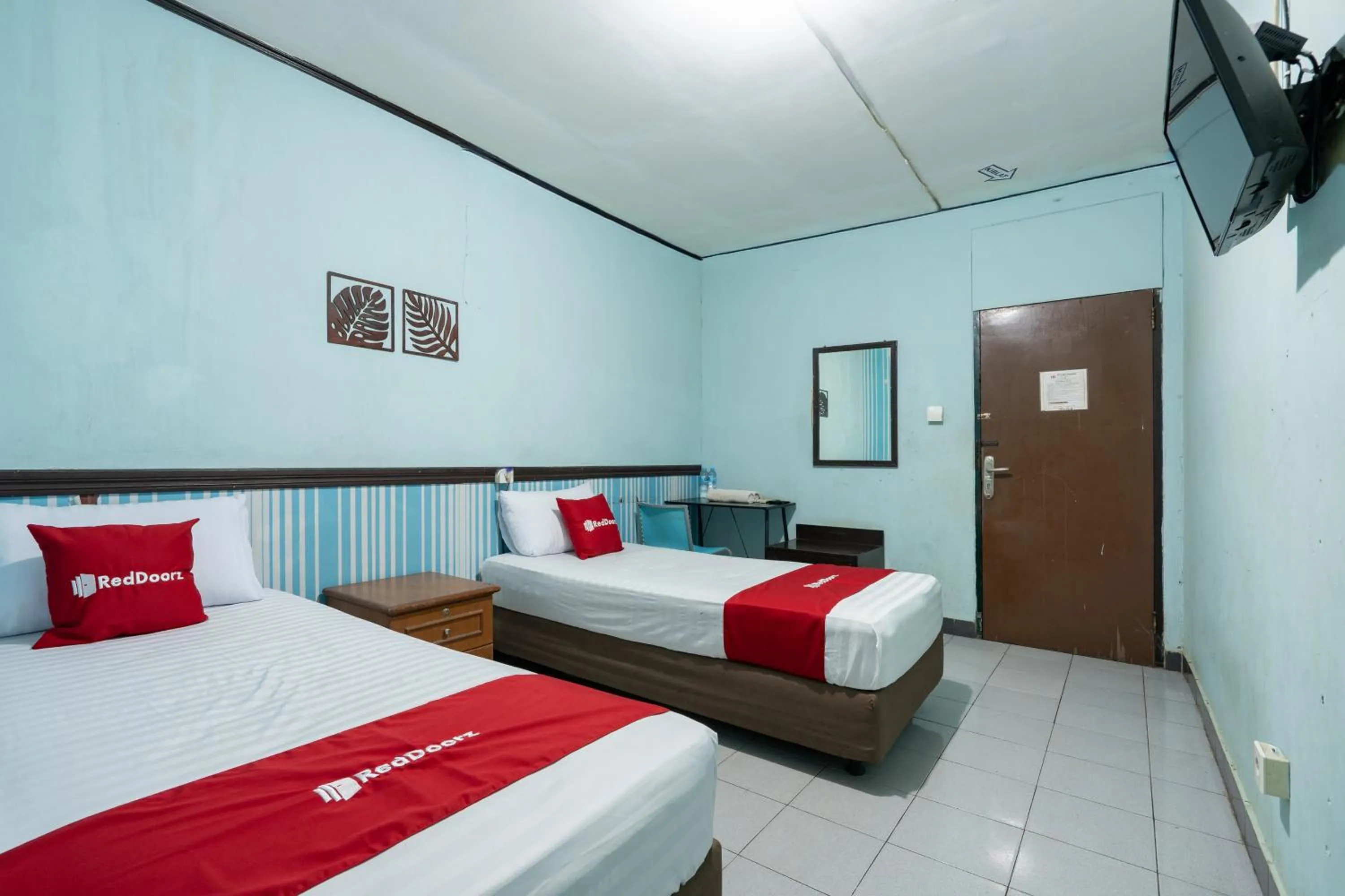 Bedroom, Bed in RedDoorz Syariah near Pasar Pagi Samarinda