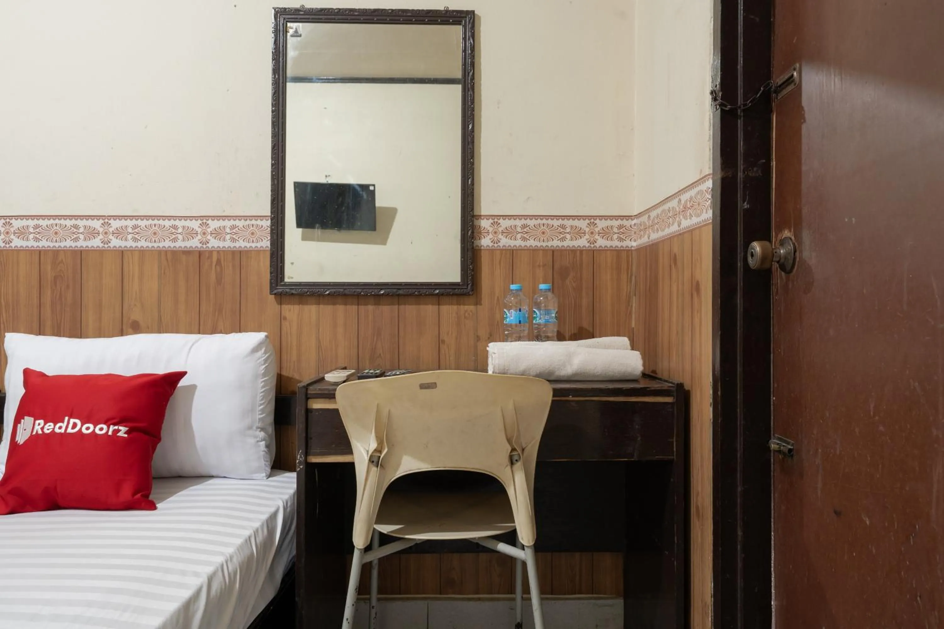 Other, Bed in RedDoorz Syariah near Pasar Pagi Samarinda