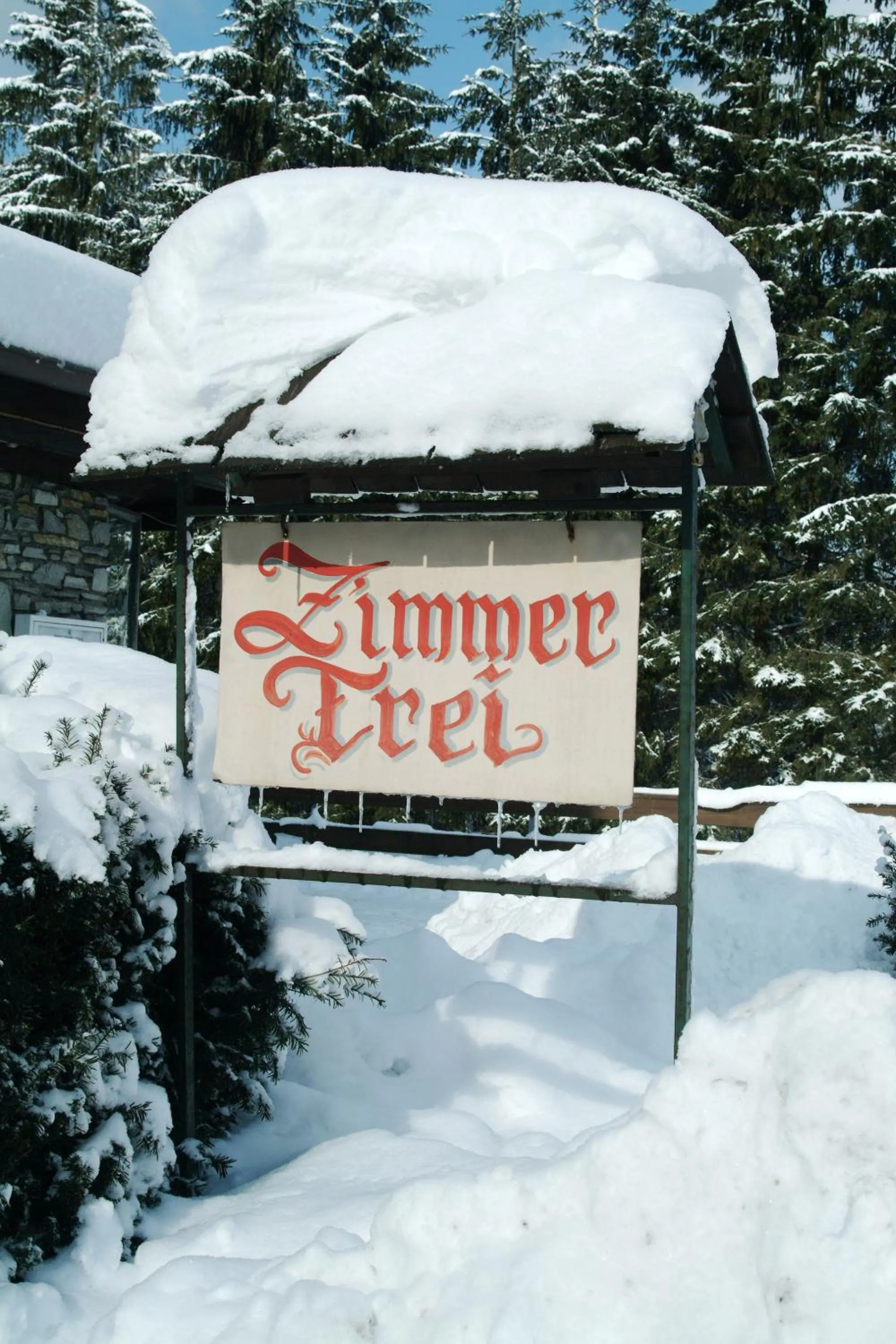 Facade/entrance in Hotel Obermayr