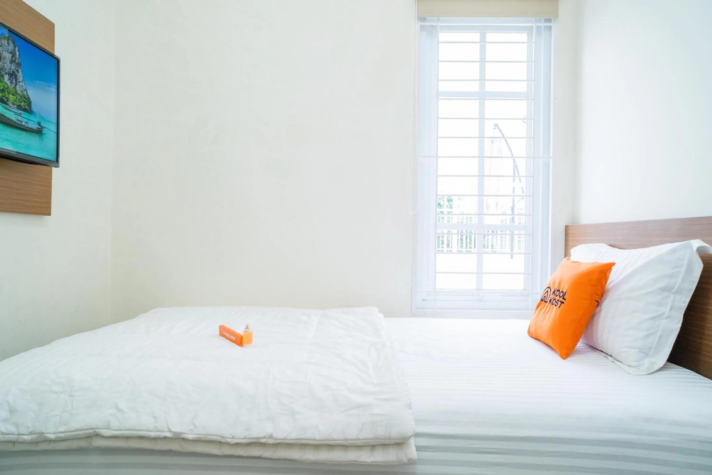 Bedroom, Bed in KoolKost Syariah near Jl Pajajaran Bogor