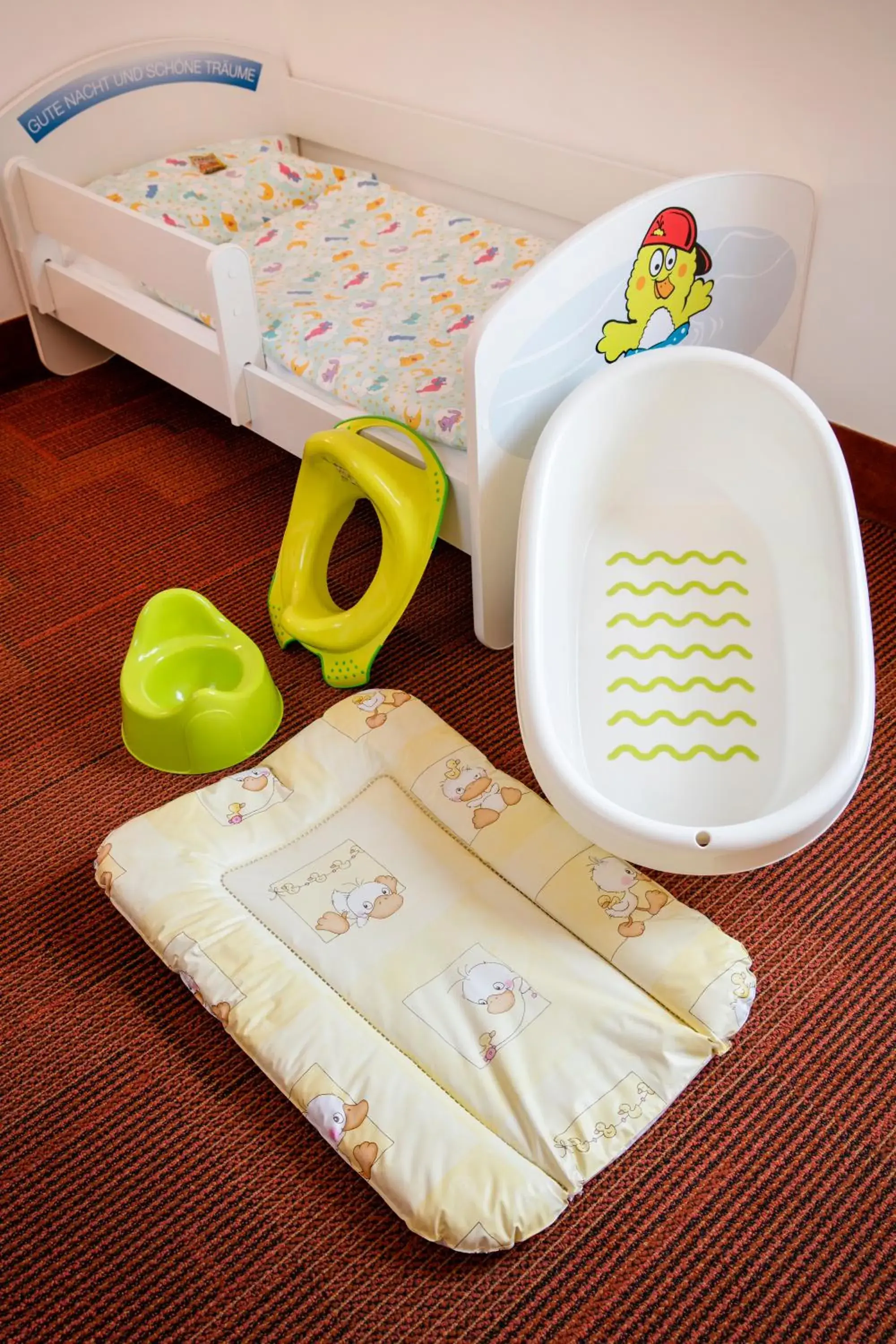 Standard Double Room - single occupancy in H2O Hotel-Therme-Resort, 3 Sterne superior, für Familien mit Kindern Standard Double Room - single occupancy in H2O Hotel-Therme-Resort, 3 Sterne superior, für Familien mit Kindern