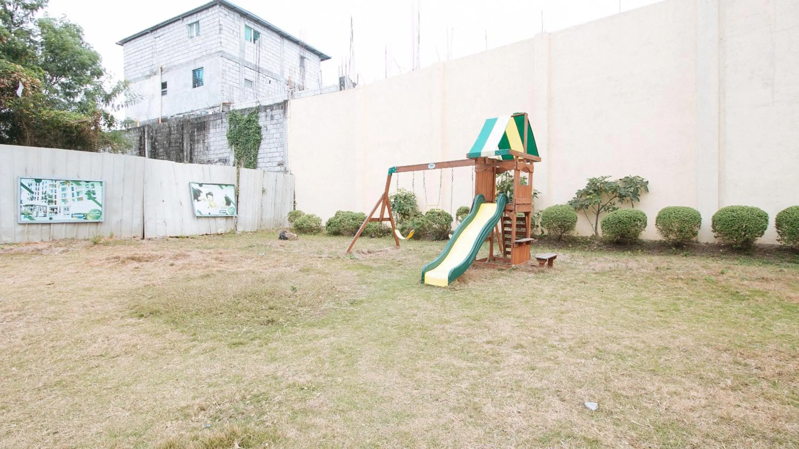 Children play ground in RedDoorz Plus at Alpina Heights Paranaque