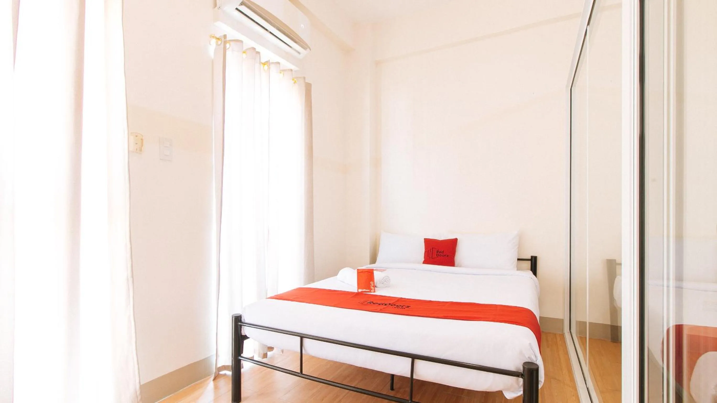 Shower, Bed in RedDoorz Plus at Alpina Heights Paranaque