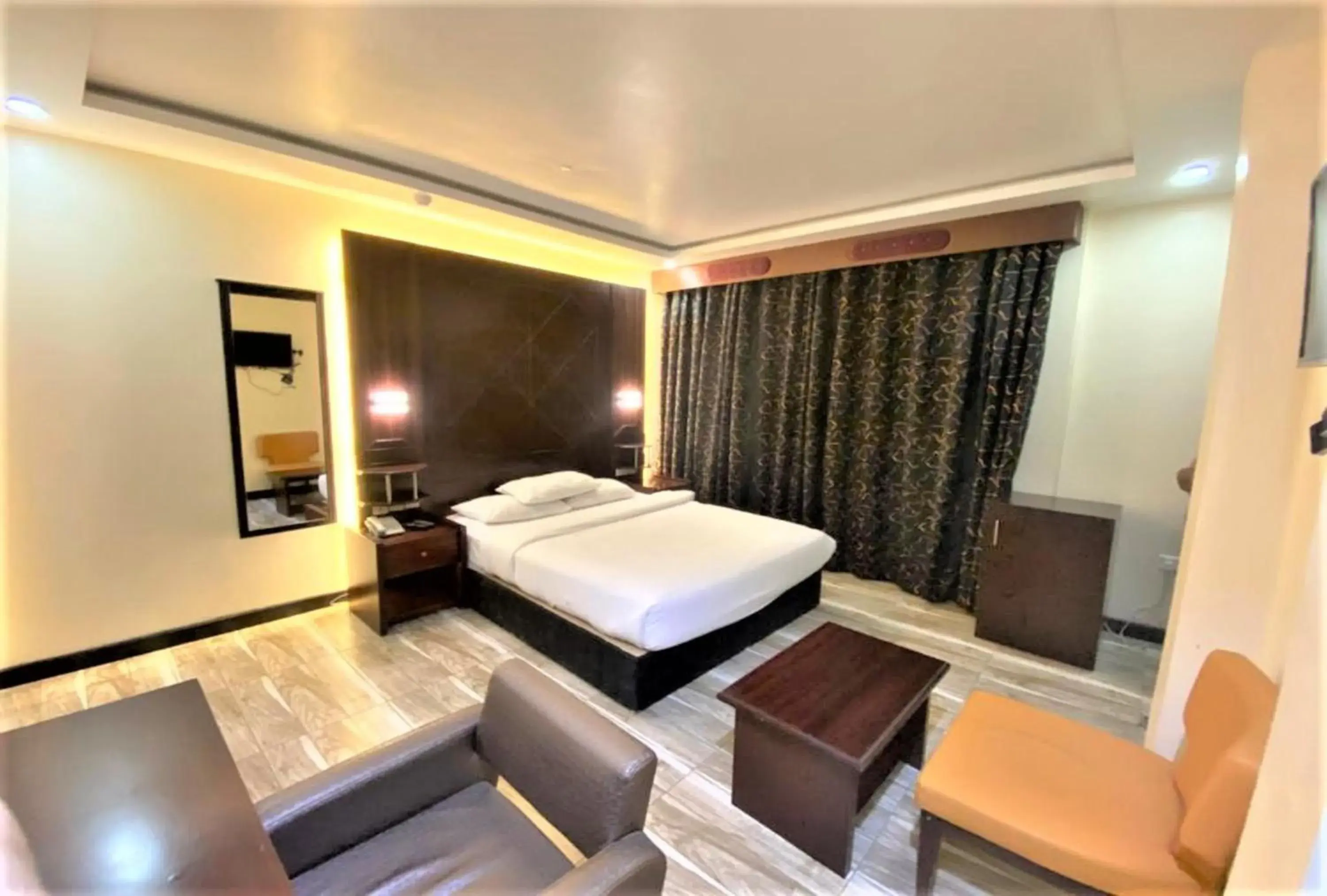 Bedroom, Bed in SHH Hotel Bedroom, Bed in SHH Hotel