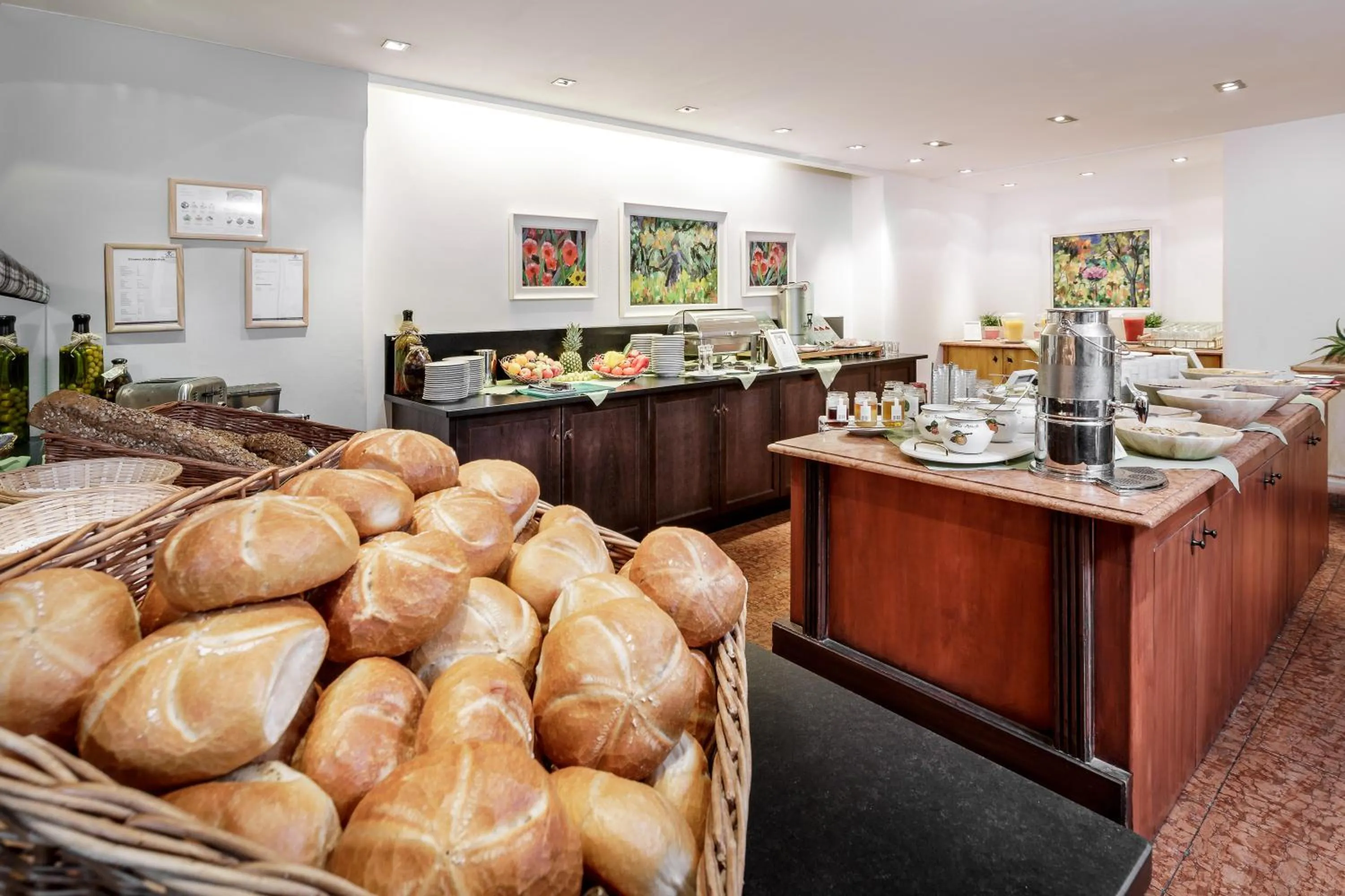 Buffet breakfast in Seefelds Bed & Breakfast