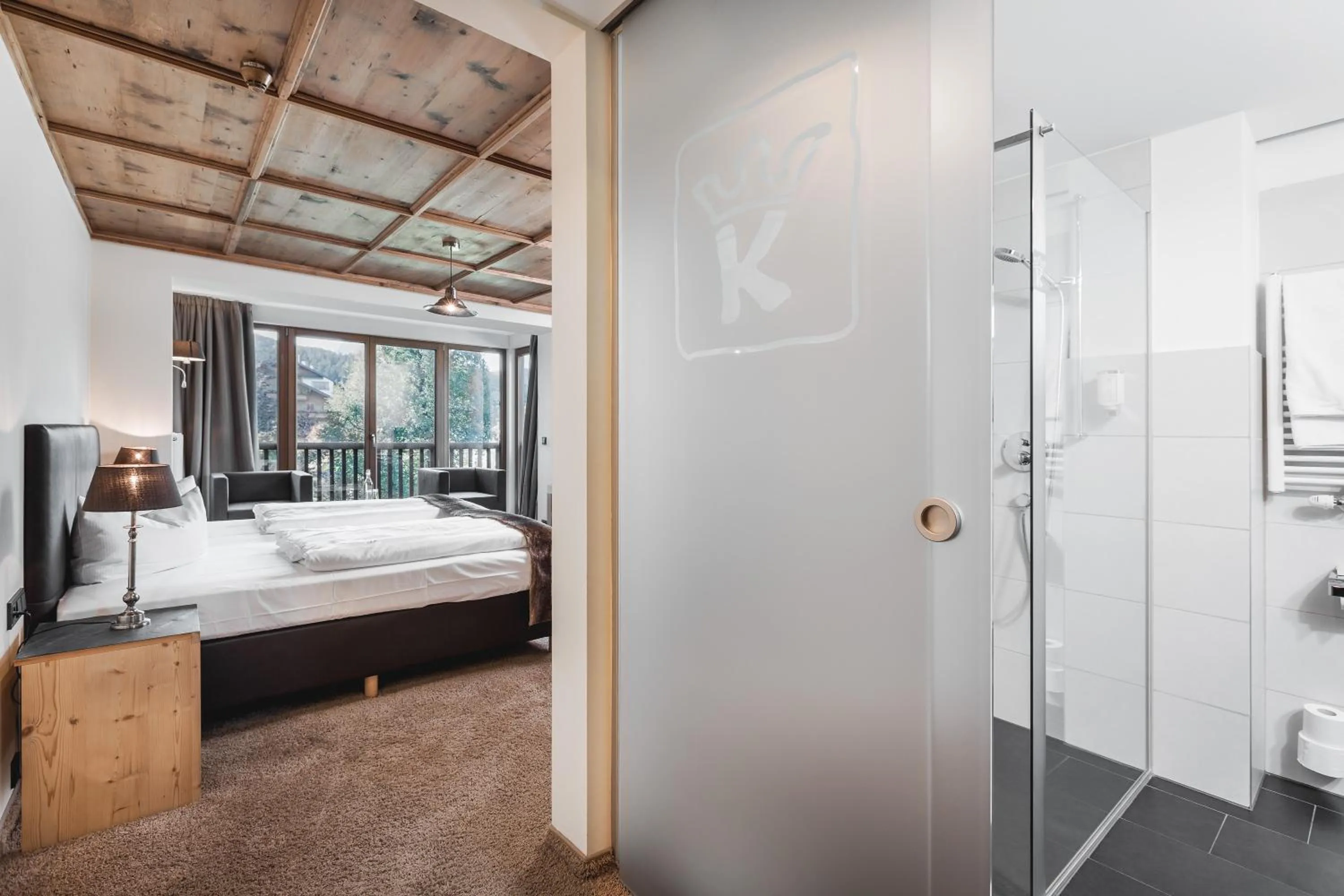 Photo of the whole room, Bed in Seefelds Bed & Breakfast