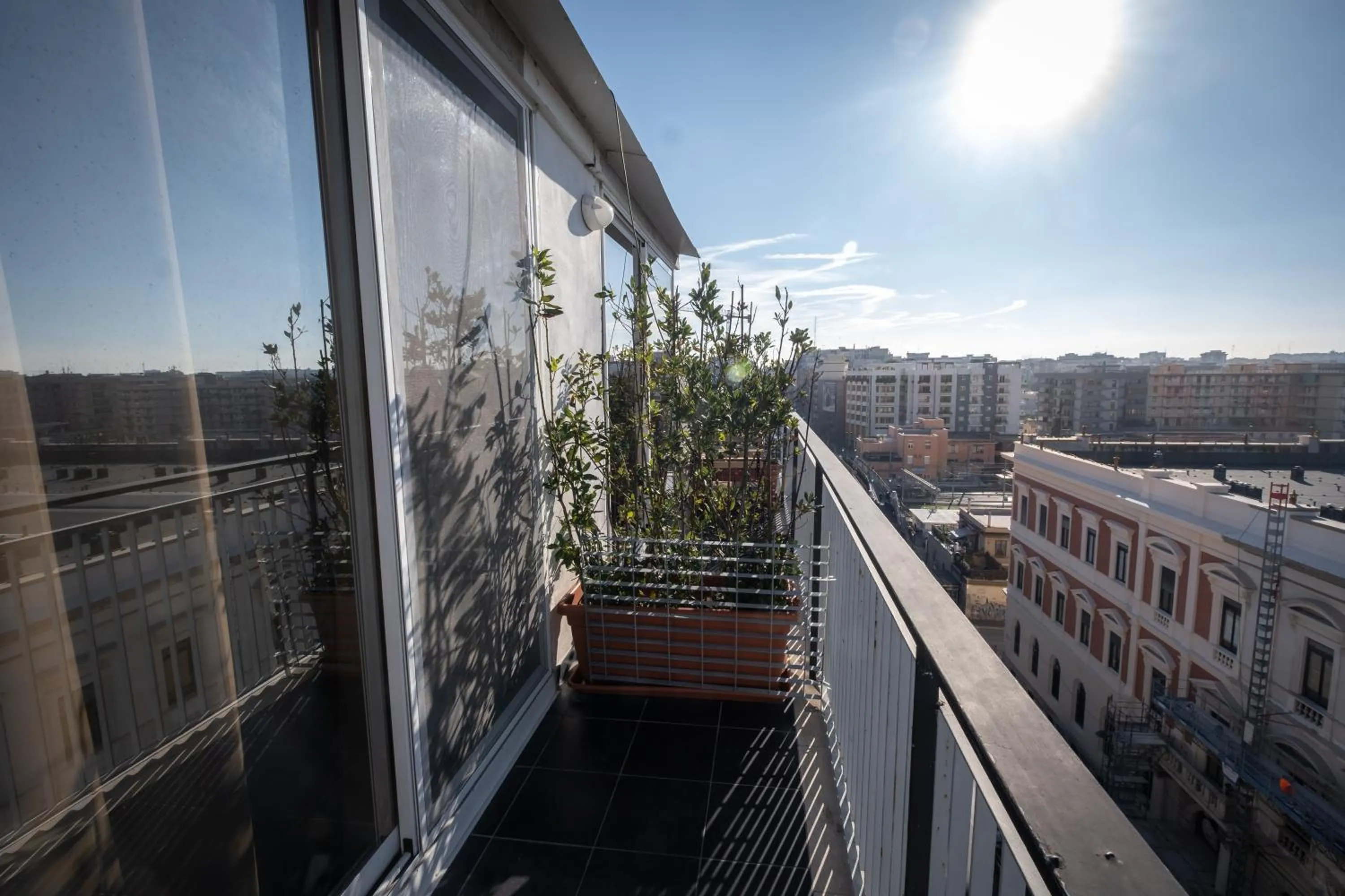 Balcony/Terrace in CconfortHotels R&B Cavour