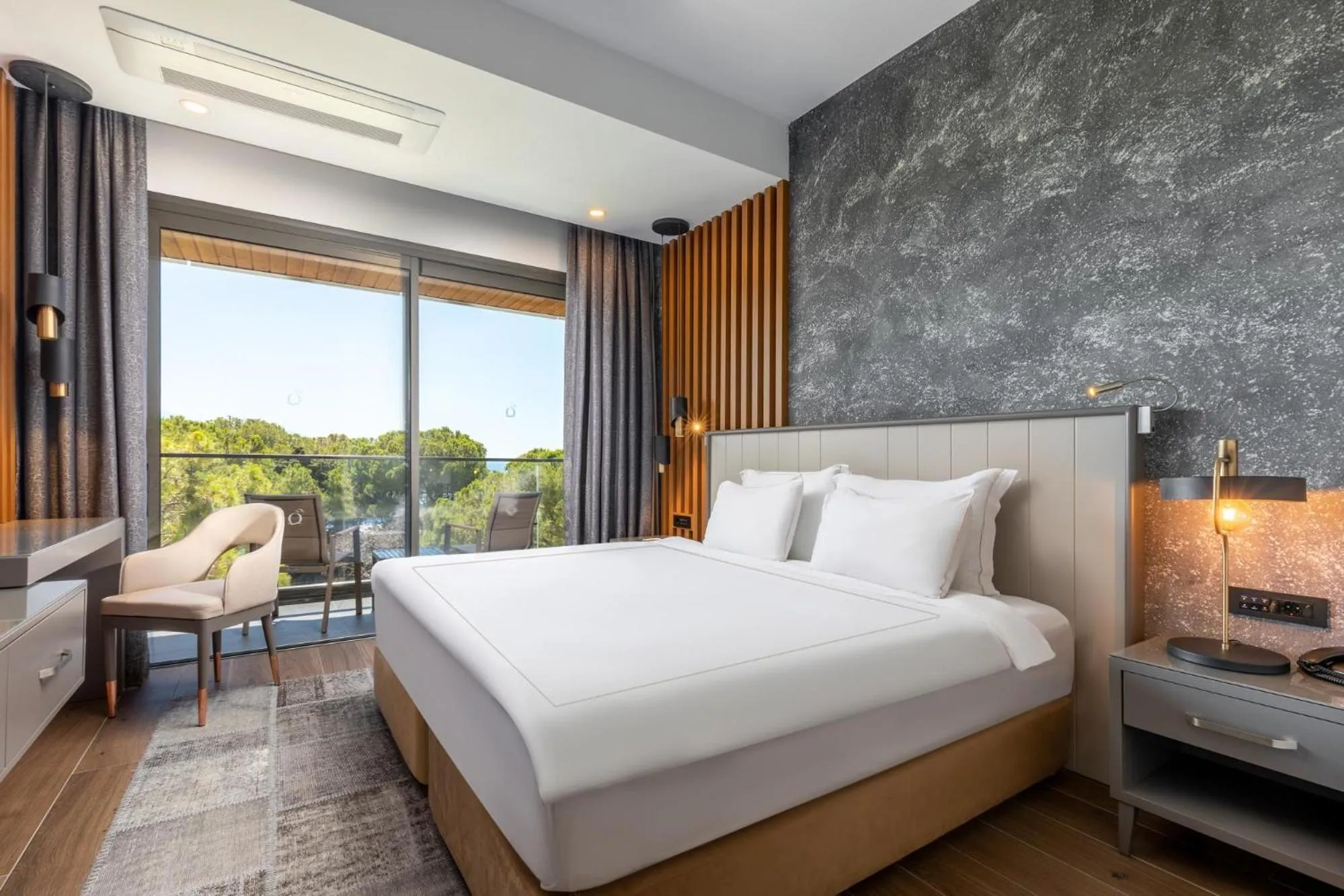 Photo of the whole room, Bed in Unique Life Style Hotel