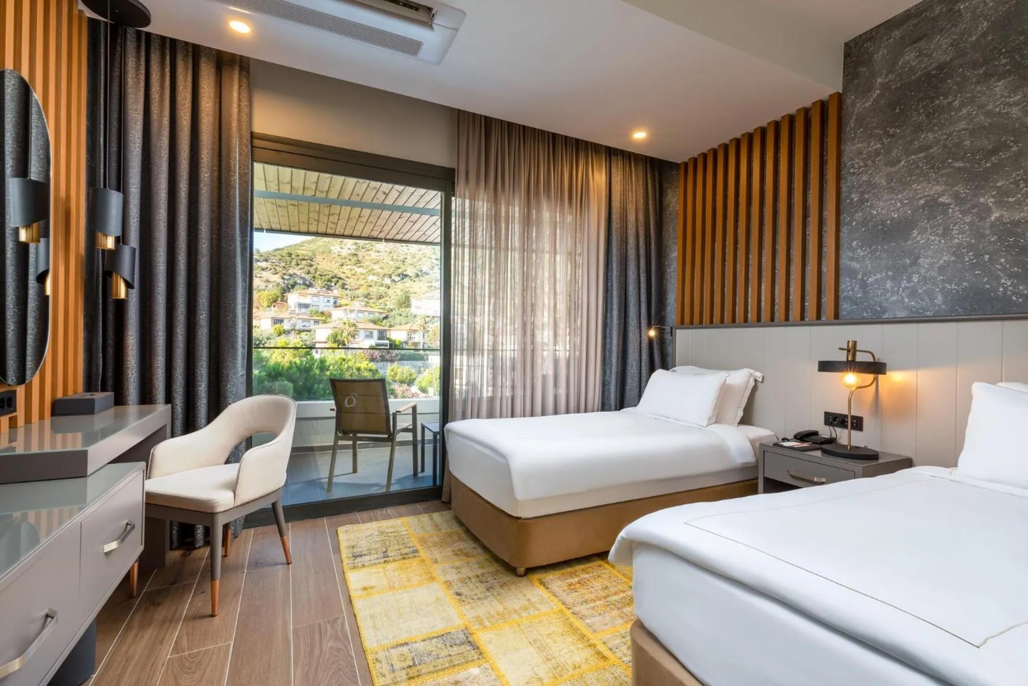 Photo of the whole room, Bed in Unique Life Style Hotel