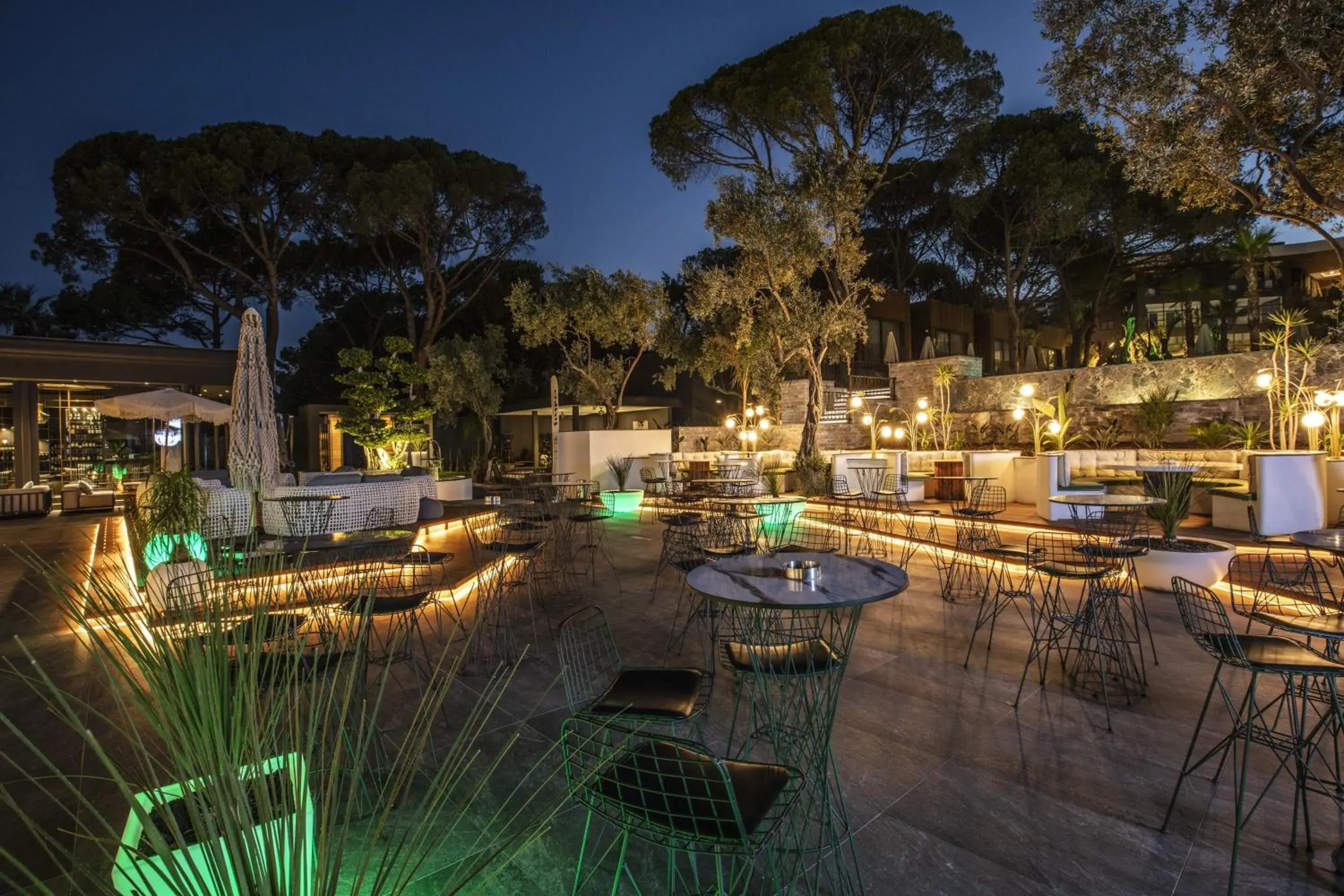 Swimming pool in Unique Life Style Hotel Swimming pool in Unique Life Style Hotel