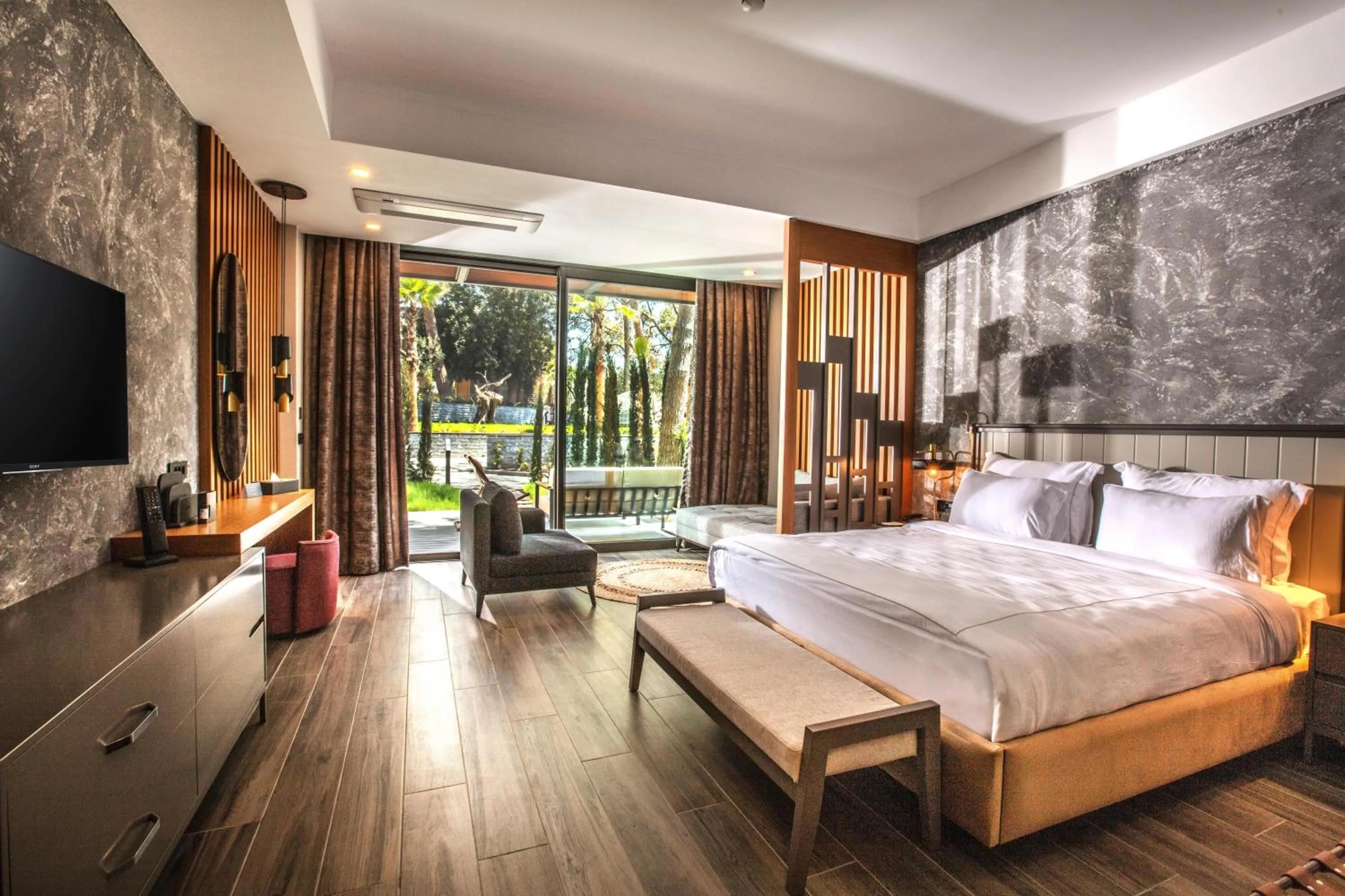 Photo of the whole room, Bed in Unique Life Style Hotel