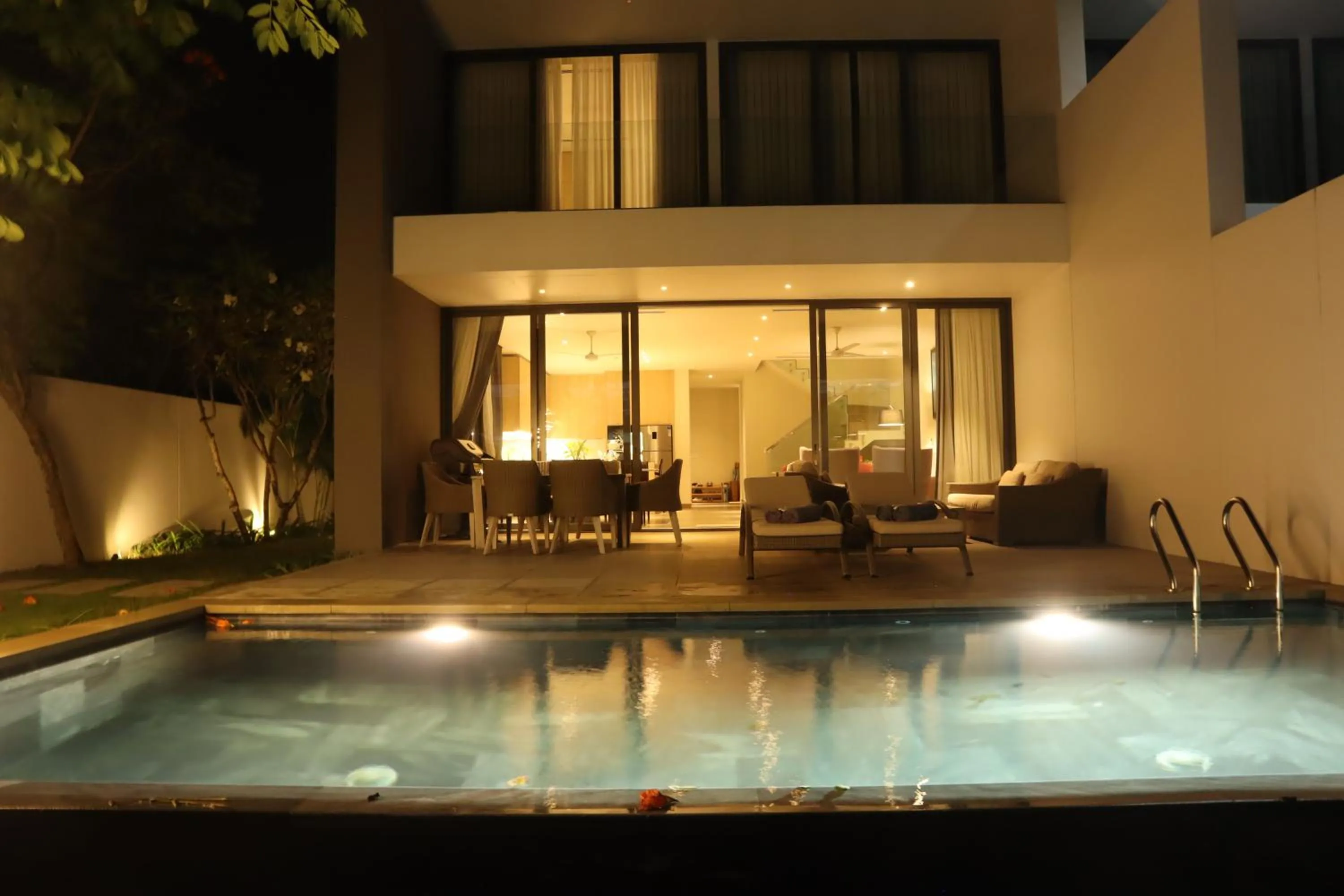 Night in Villa Panda - Sanctuary Ho Tram Resort