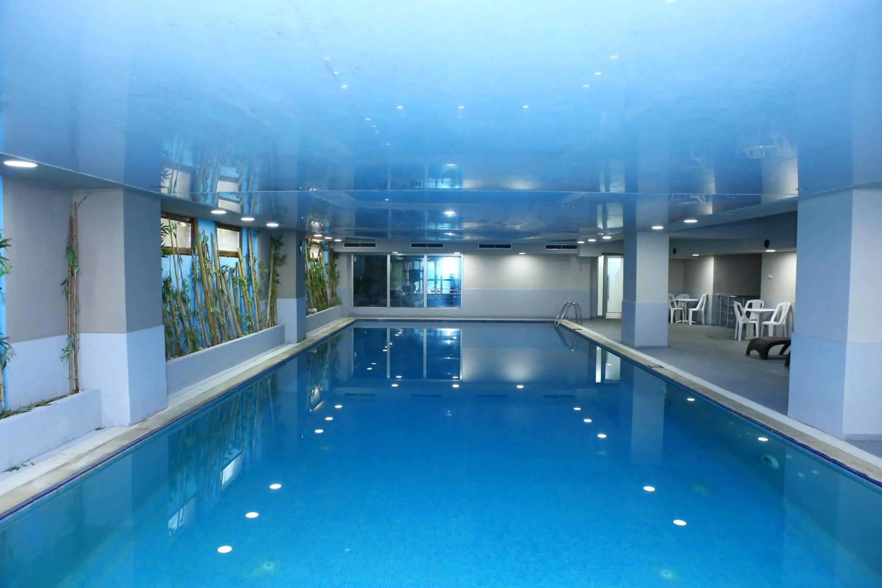 Swimming pool in Deluxe Hotel Ganja