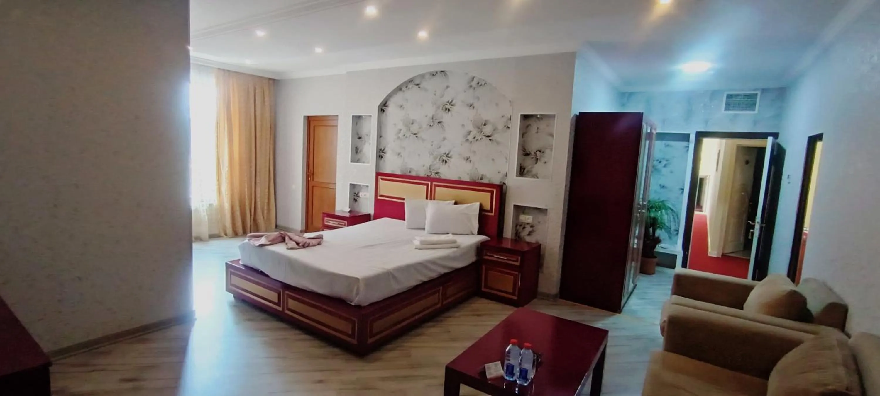 Bedroom, Bed in Deluxe Hotel Ganja