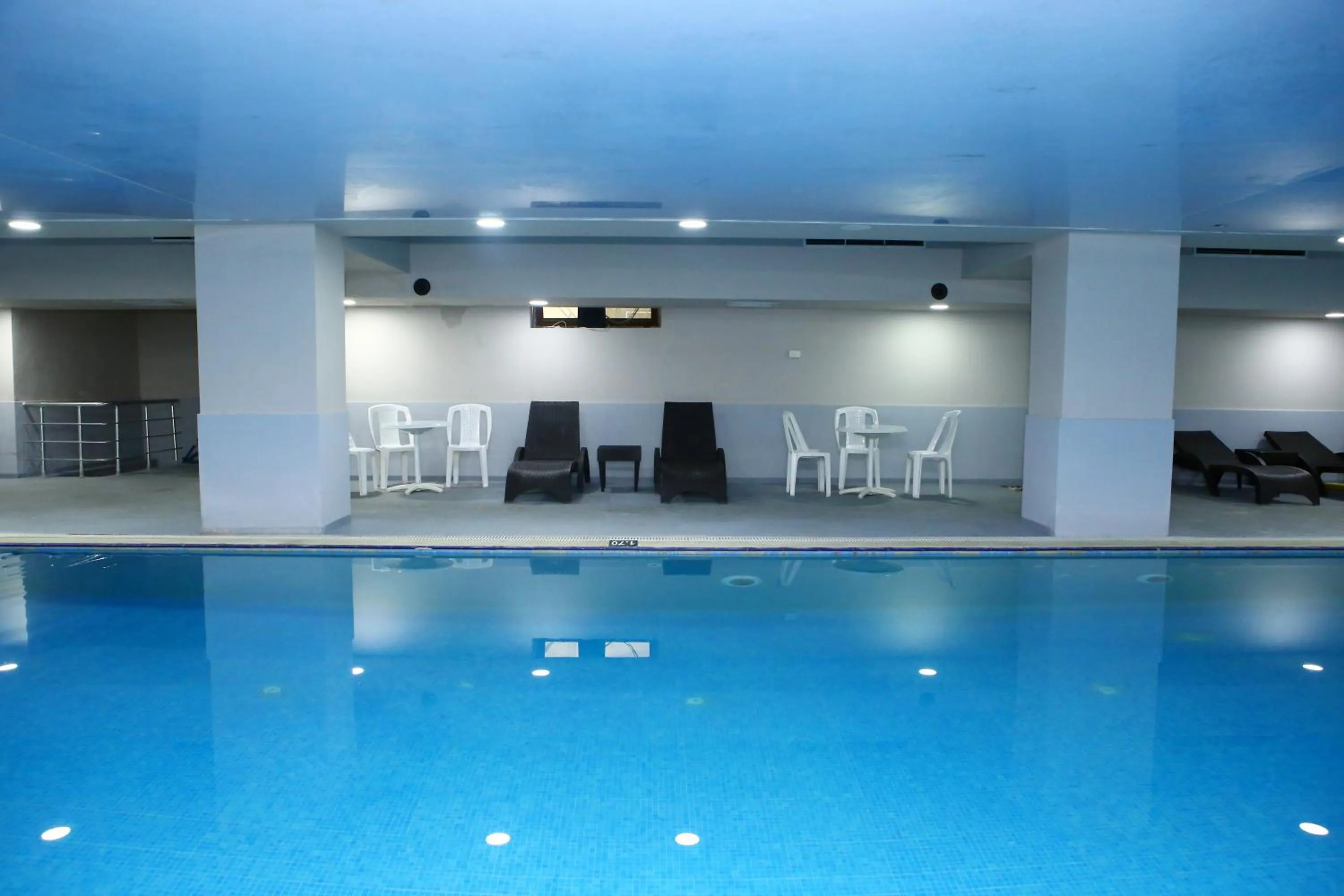 Swimming pool in Deluxe Hotel Ganja