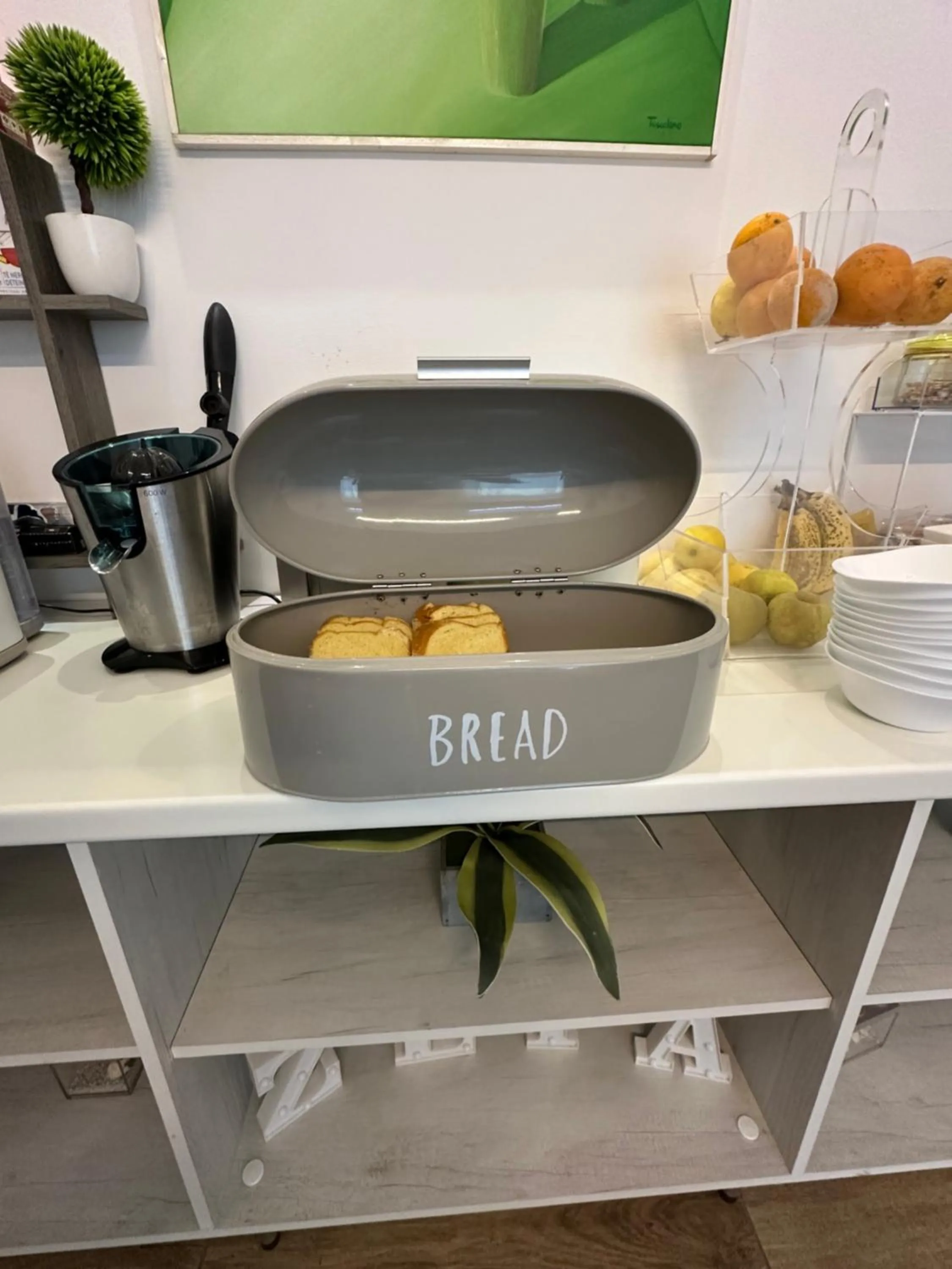 Kitchen or kitchenette in Zeta Rooms