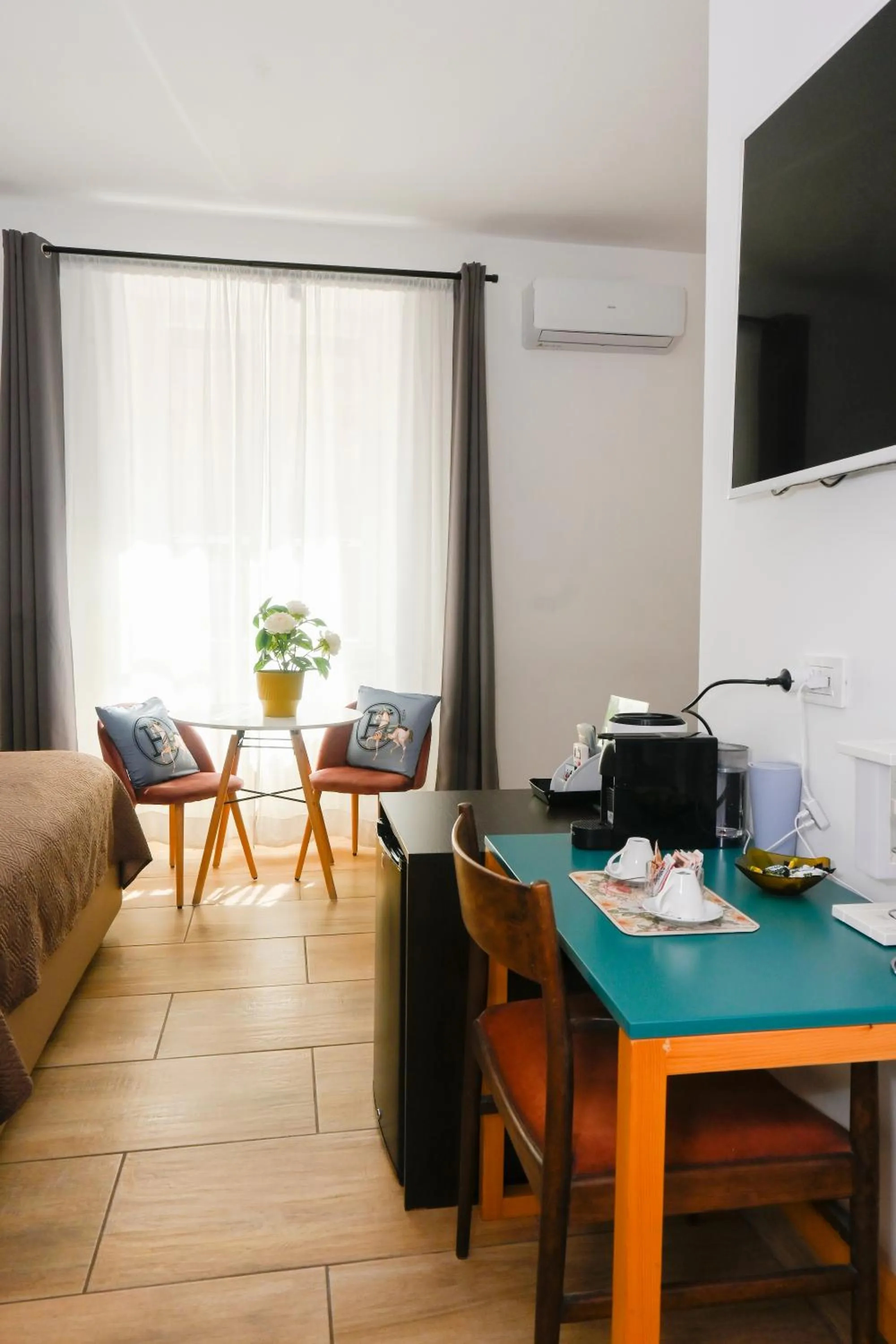 Bedroom in Zeta Rooms