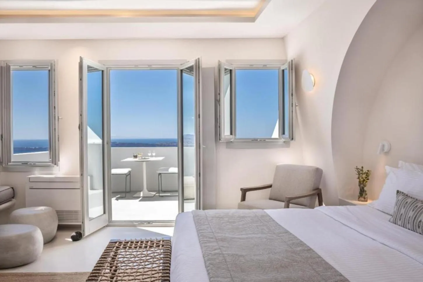 Bed in Akra Suites & Spa