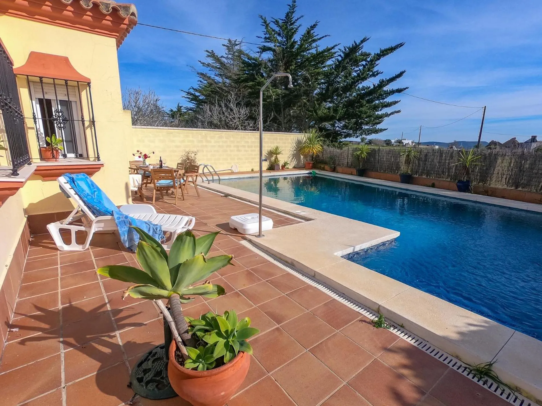Villa Elissa with 3 bedrooms andpool and views close to Conil