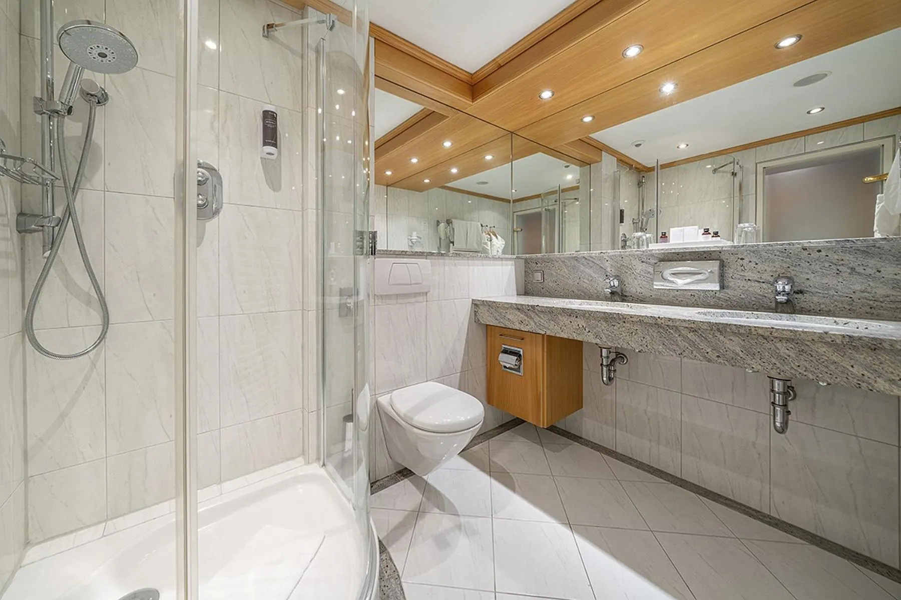 Bathroom in EUROPÄISCHER HOF Bad Gastein