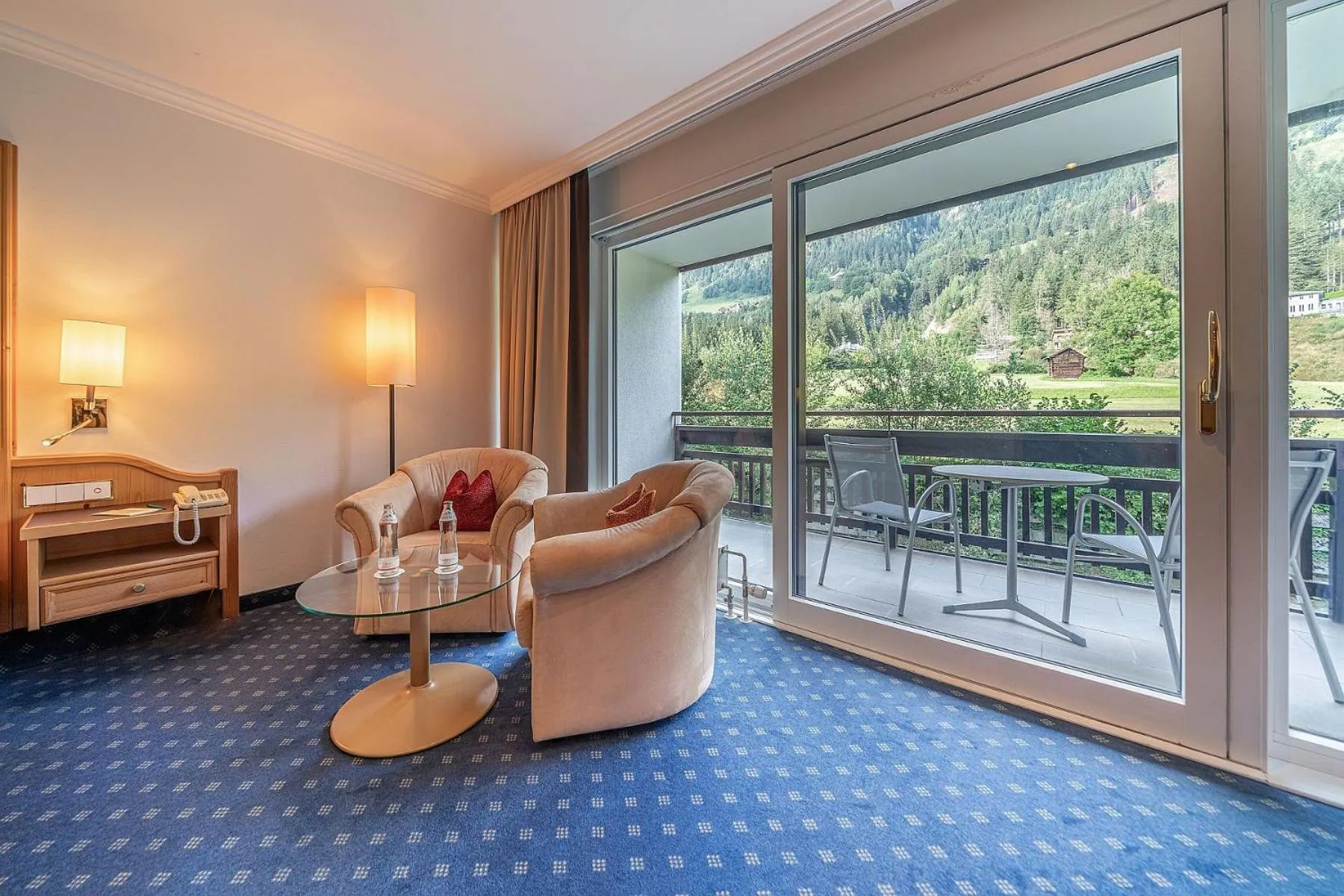 View (from property/room), Bed in EUROPÄISCHER HOF Bad Gastein