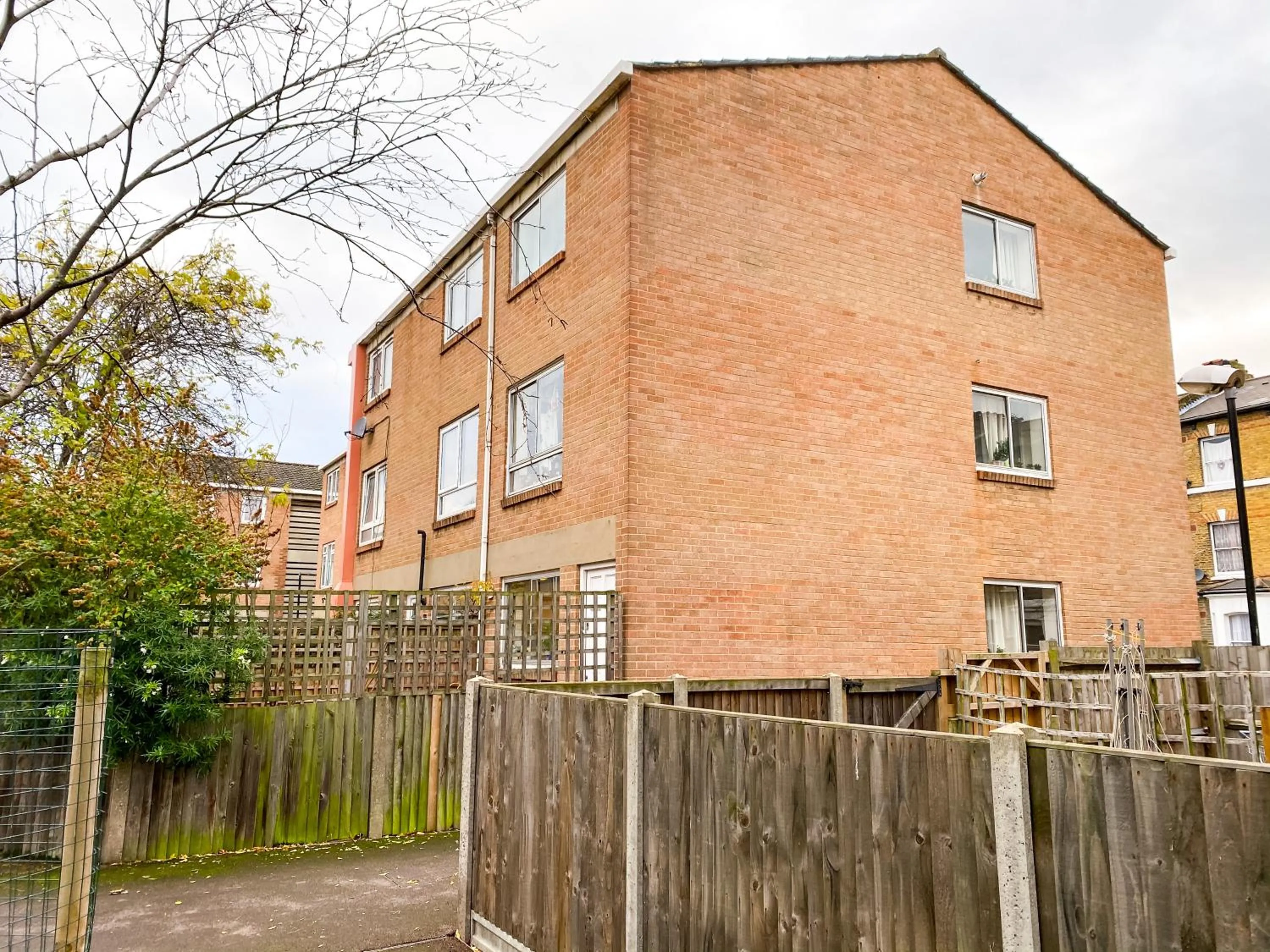 Property building in Central Palace - Excellent Stay in London Zone 1