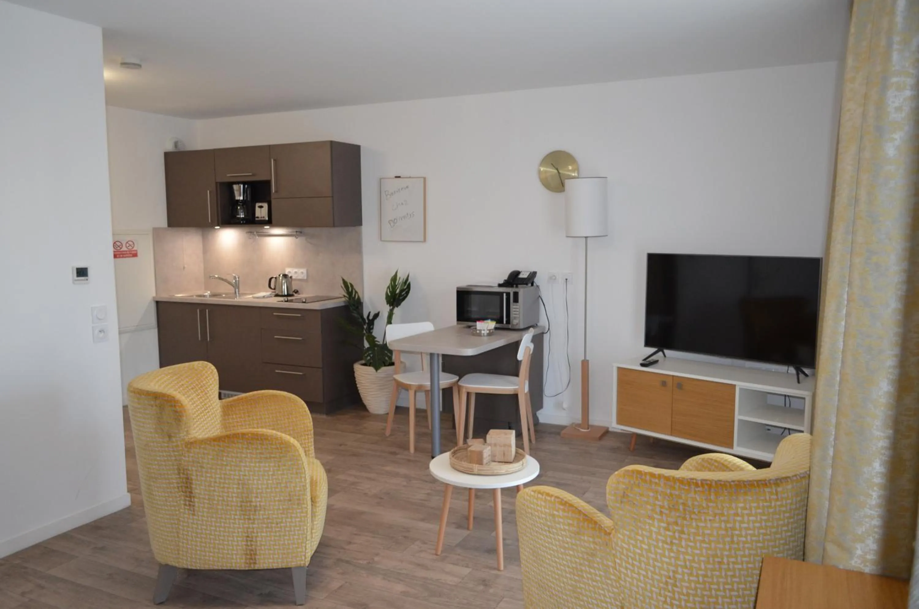 TV and multimedia in Résidence Les Tisserands - Domitys