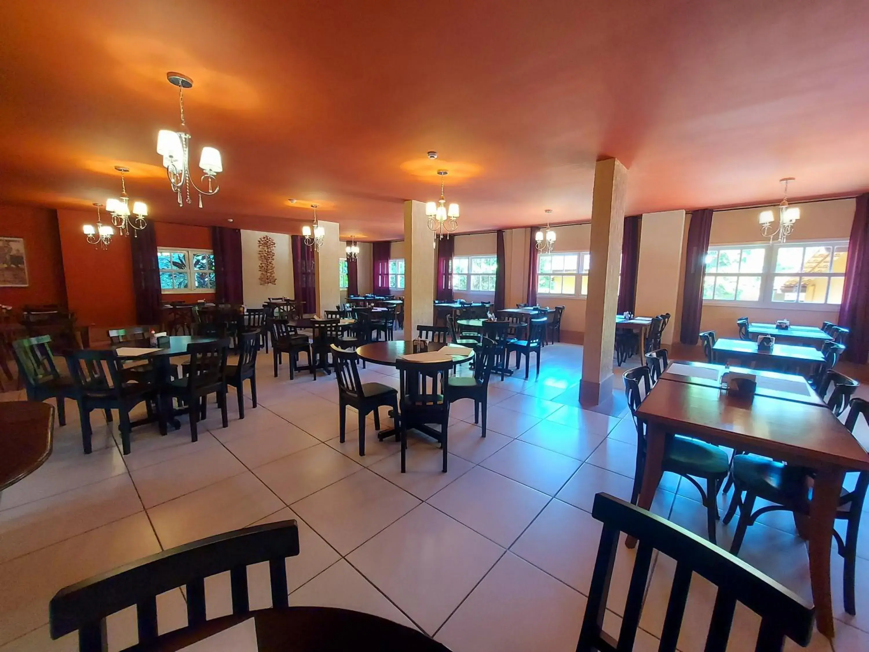 Restaurant/places to eat in Hotel Vila Suíça 1818 Restaurant/places to eat in Hotel Vila Suíça 1818