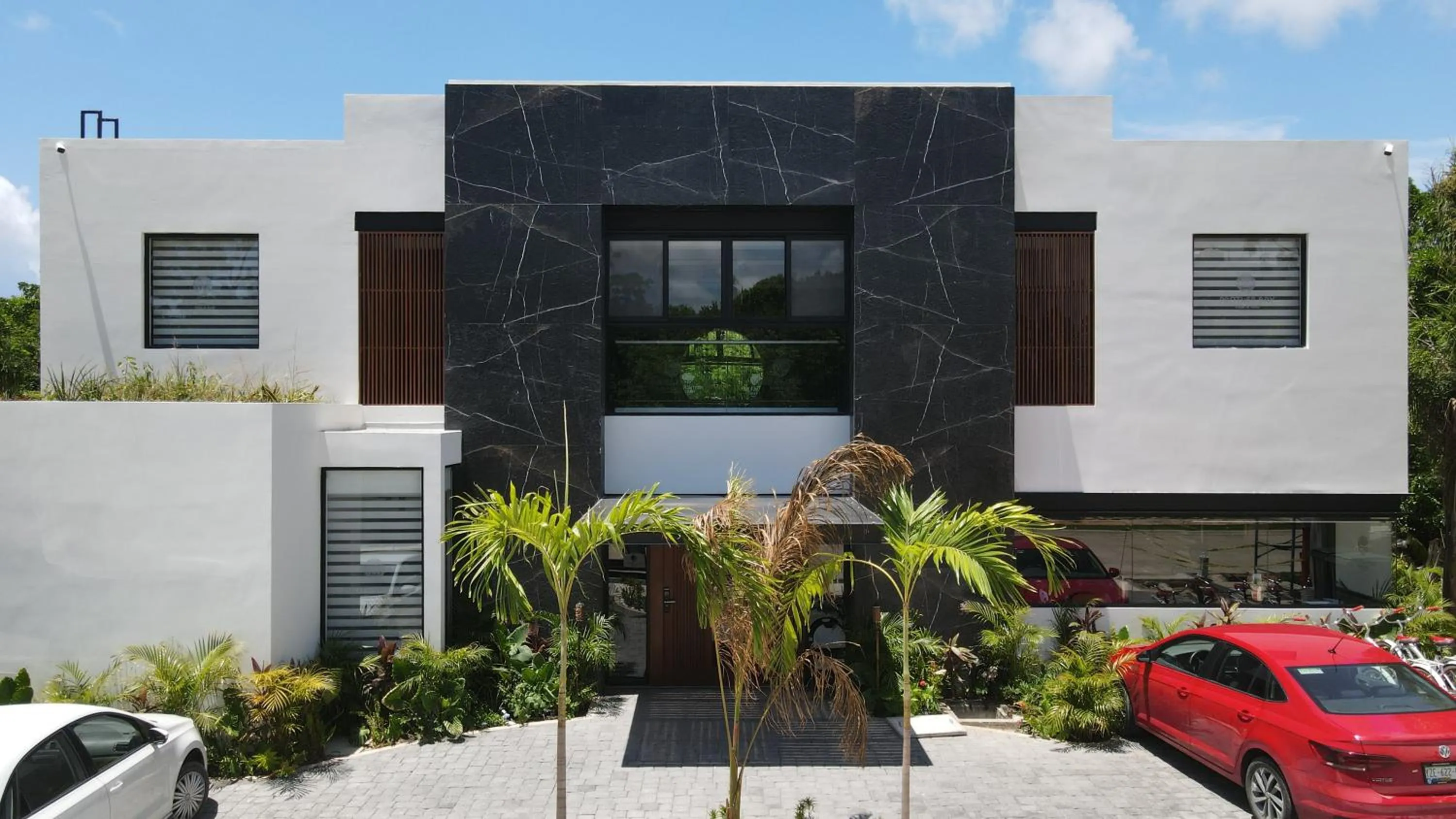 Property building in Panther Bay Boutique Hotel