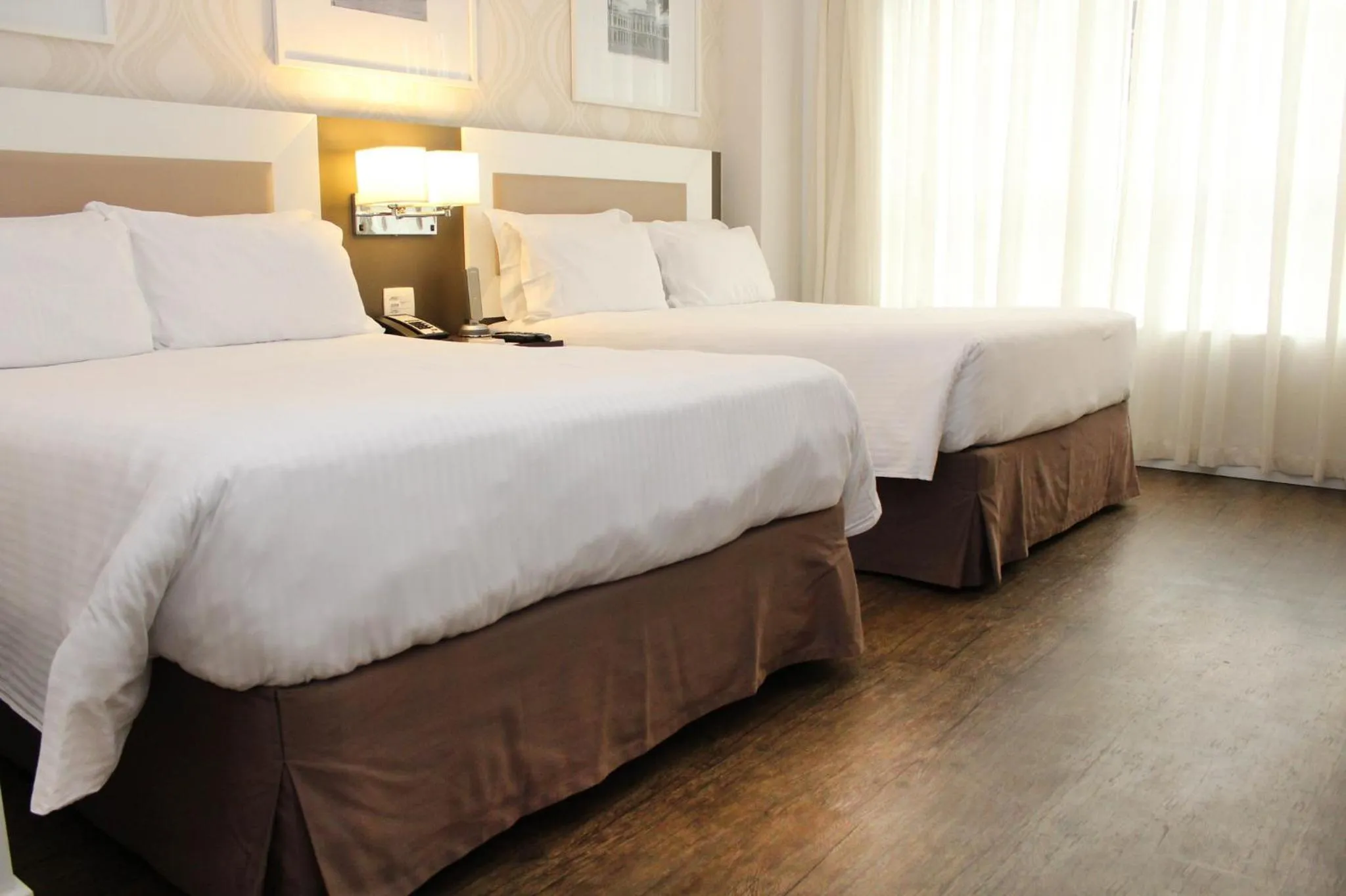 Photo of the whole room, Bed in Holiday Inn Belo Horizonte Savassi by IHG