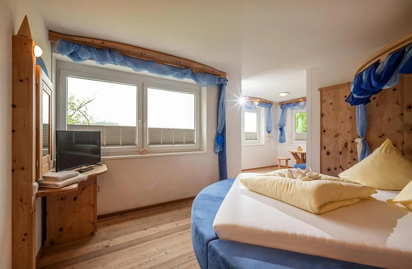 Bed in Bed & Breakfast Landhaus Strasser