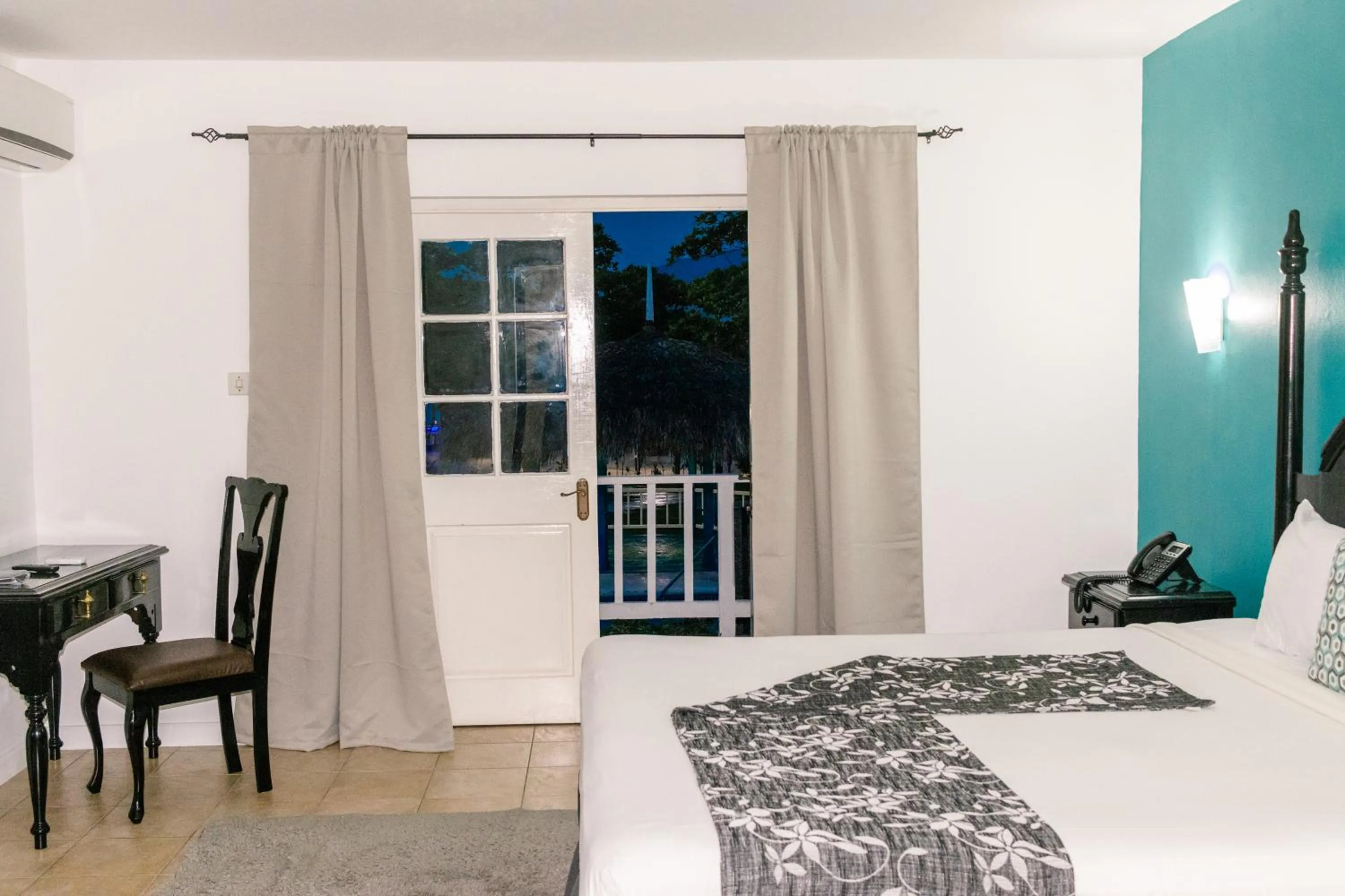 Bed in Grand Hotel Excelsior Port Royal