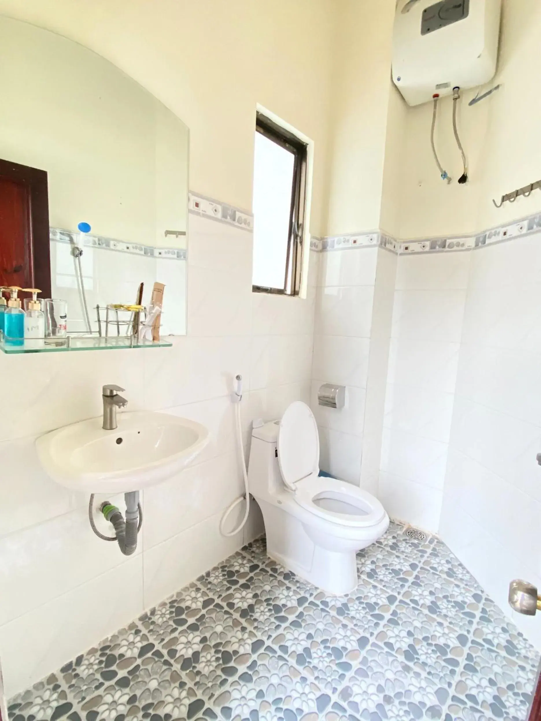 Property building in Sao Mai Tim Hotel Property building in Sao Mai Tim Hotel