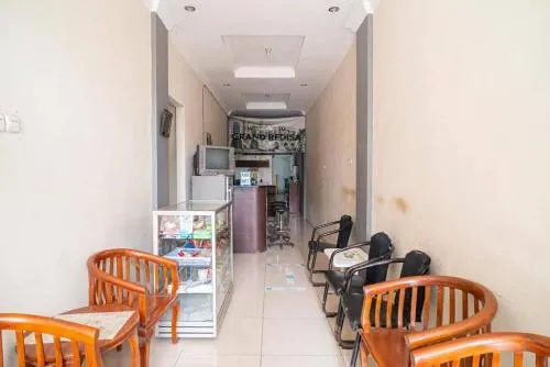 RedDoorz near Universitas Merdeka Malang 2