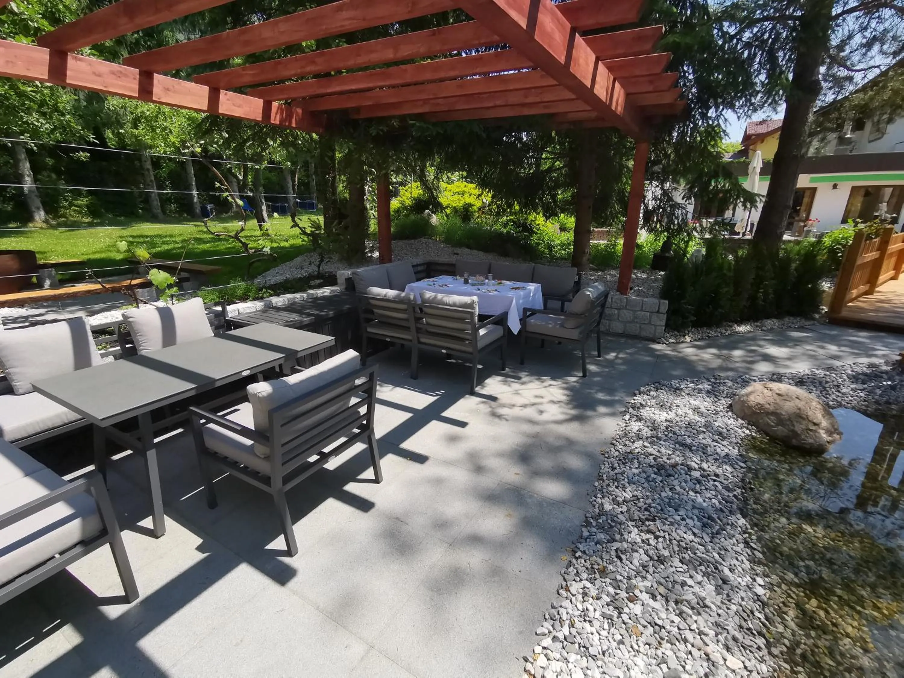 Patio in Hotel Kärntnerhof & Suiten 3-Stern Superior