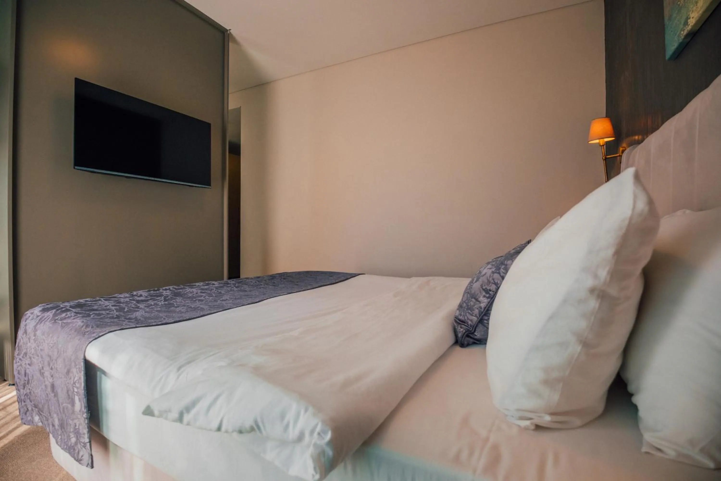 Bed in DELLAGO LUXURY HOTEL SAPANCA