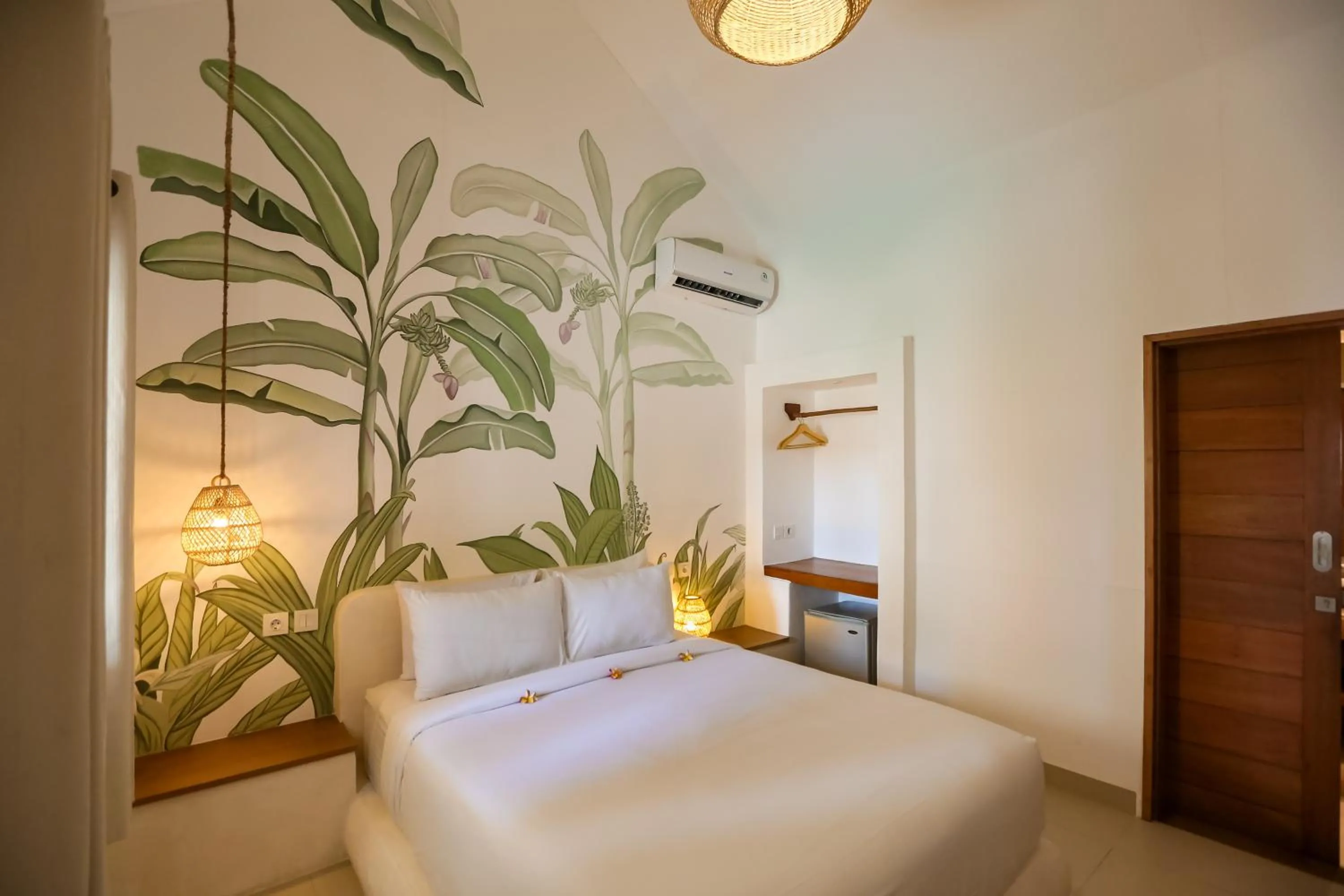Bed in Green Banana