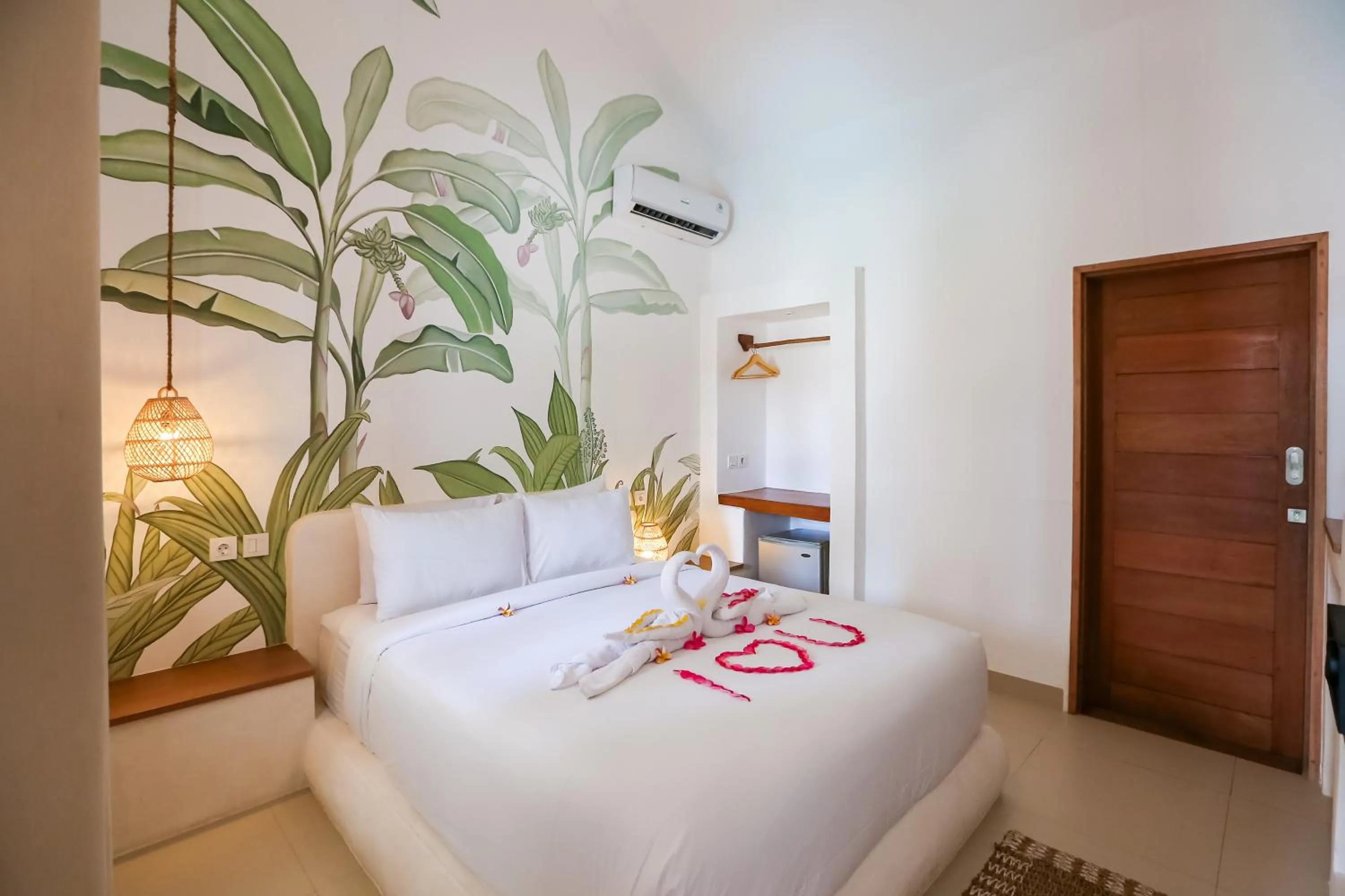 Bed in Green Banana