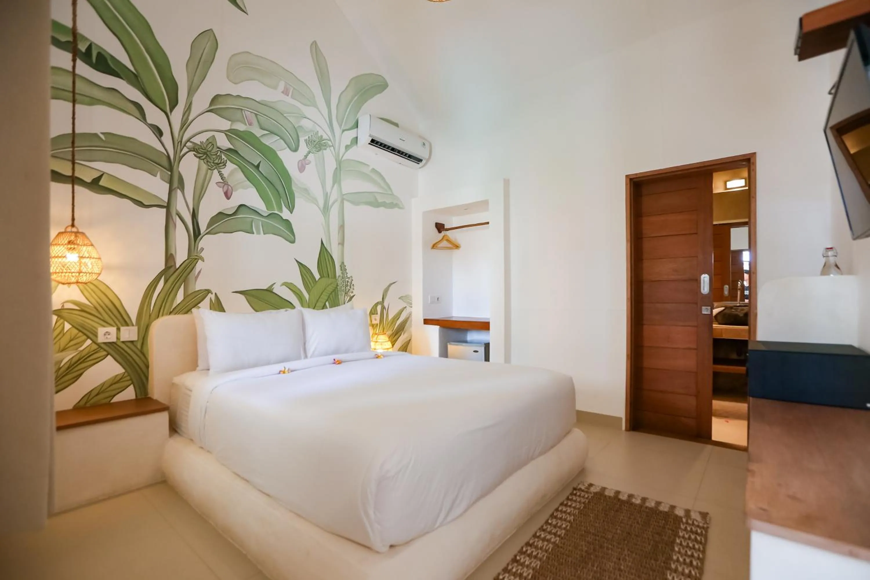 Bed in Green Banana