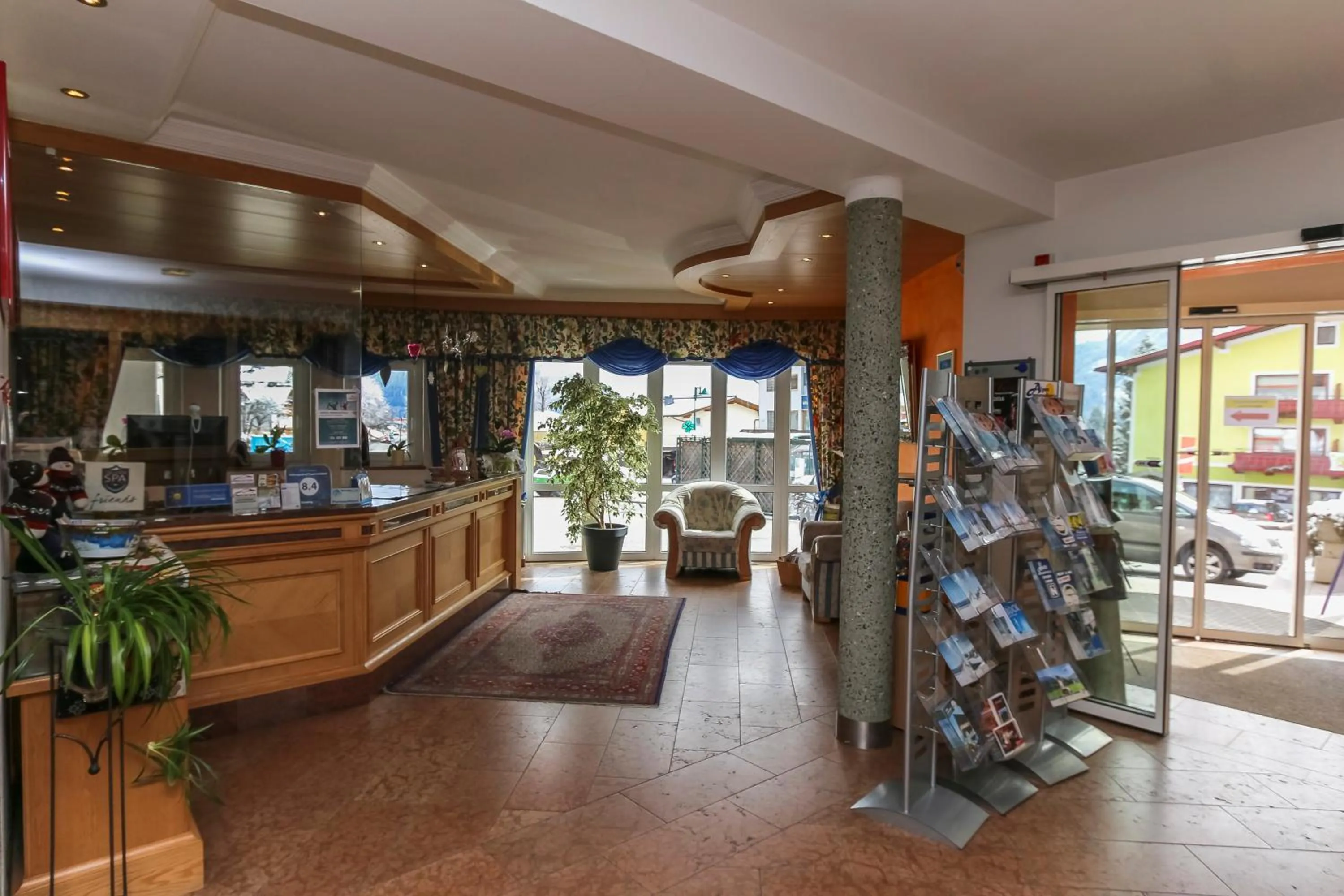 Lobby or reception in Alpenhotel Tauernstüberl