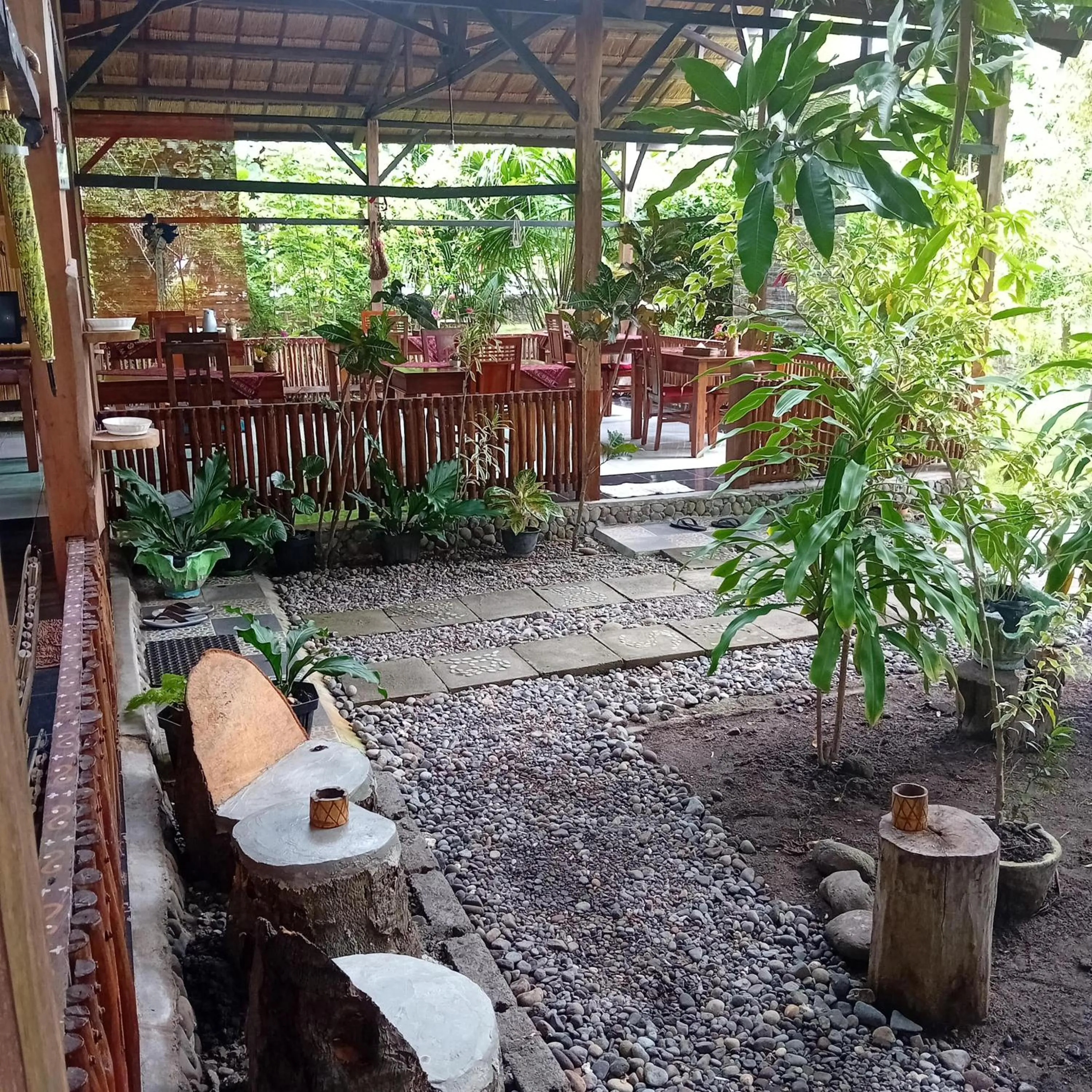 Restaurant/places to eat in Budi Sun Resort, Flores, Maumere